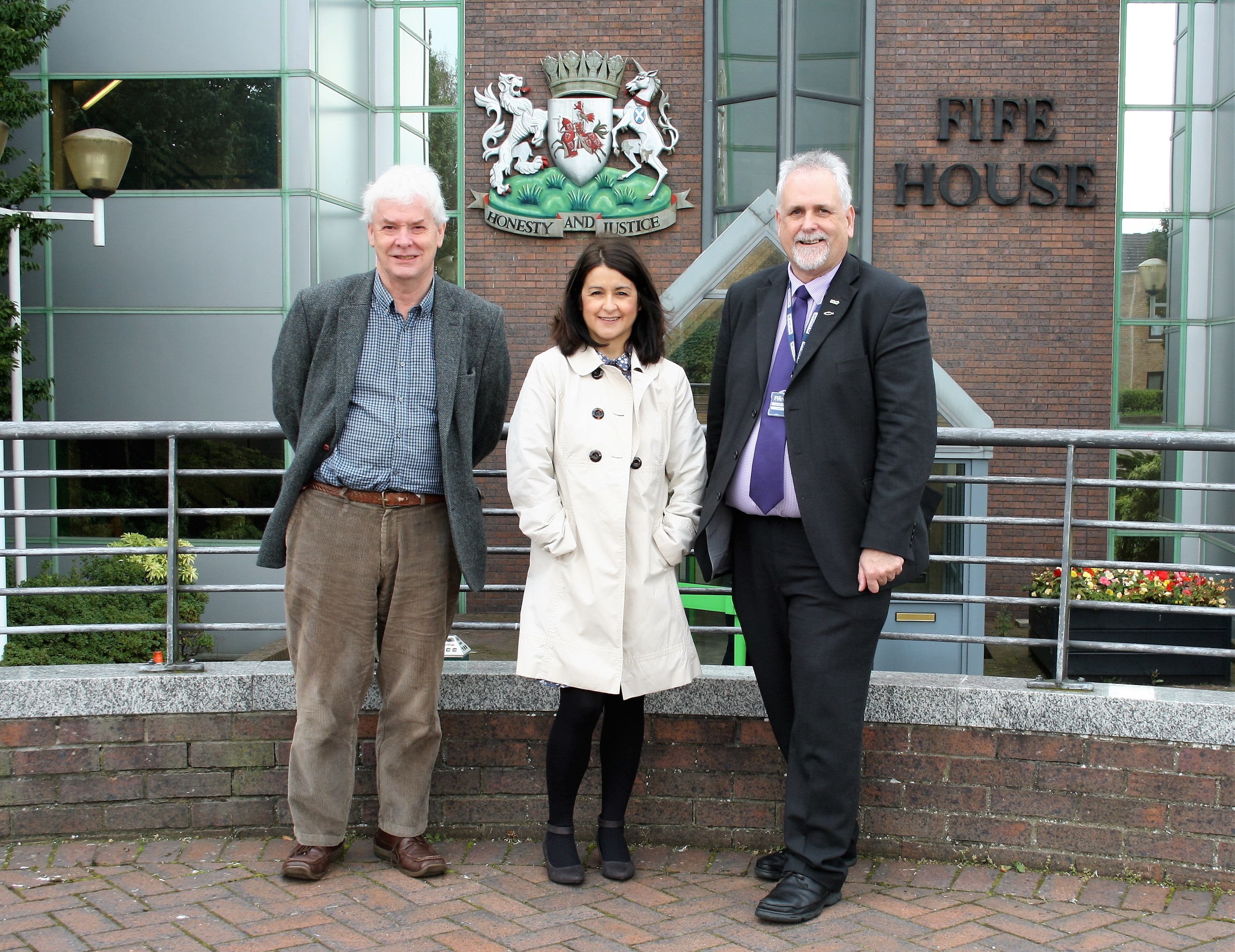 (L-r) Councillors Poole, Penman and Brown want to see the end of party politics at Fife House.