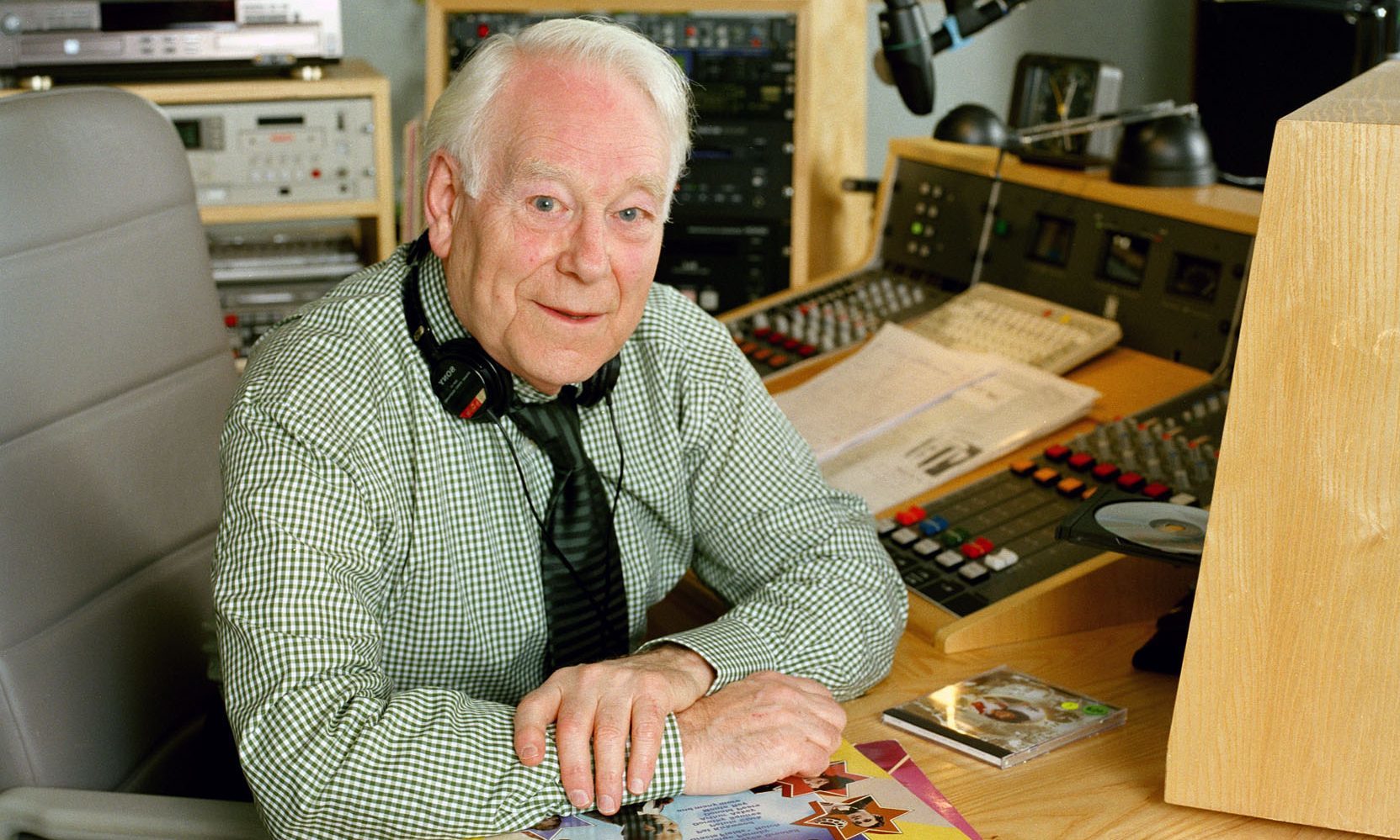 Desmond Carrington from his studio in Scotland.  Picture taken in 2004.