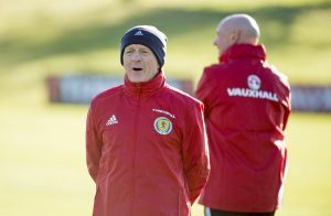 James McArthur wants Gordon Strachan to win for his manager.