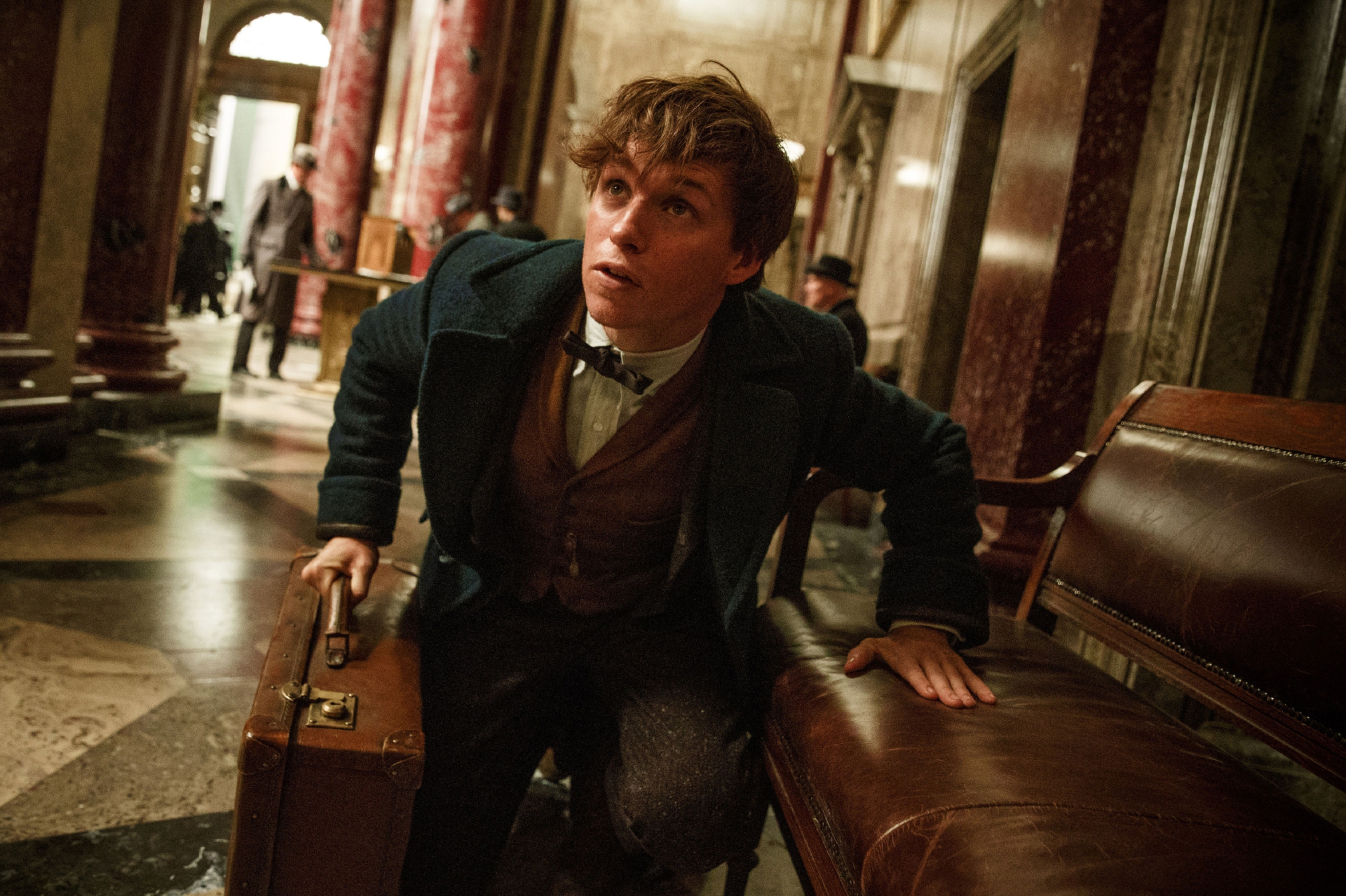 Undated Film Still Handout from FANTASTIC BEASTS AND WHERE TO FIND THEM. Pictured: Eddie Redmayne as Newt Scamander. See PA Feature FILM Reviews. Picture credit should read: PA Photo/Warner Bros. WARNING: This picture must only be used to accompany PA Feature FILM Reviews.