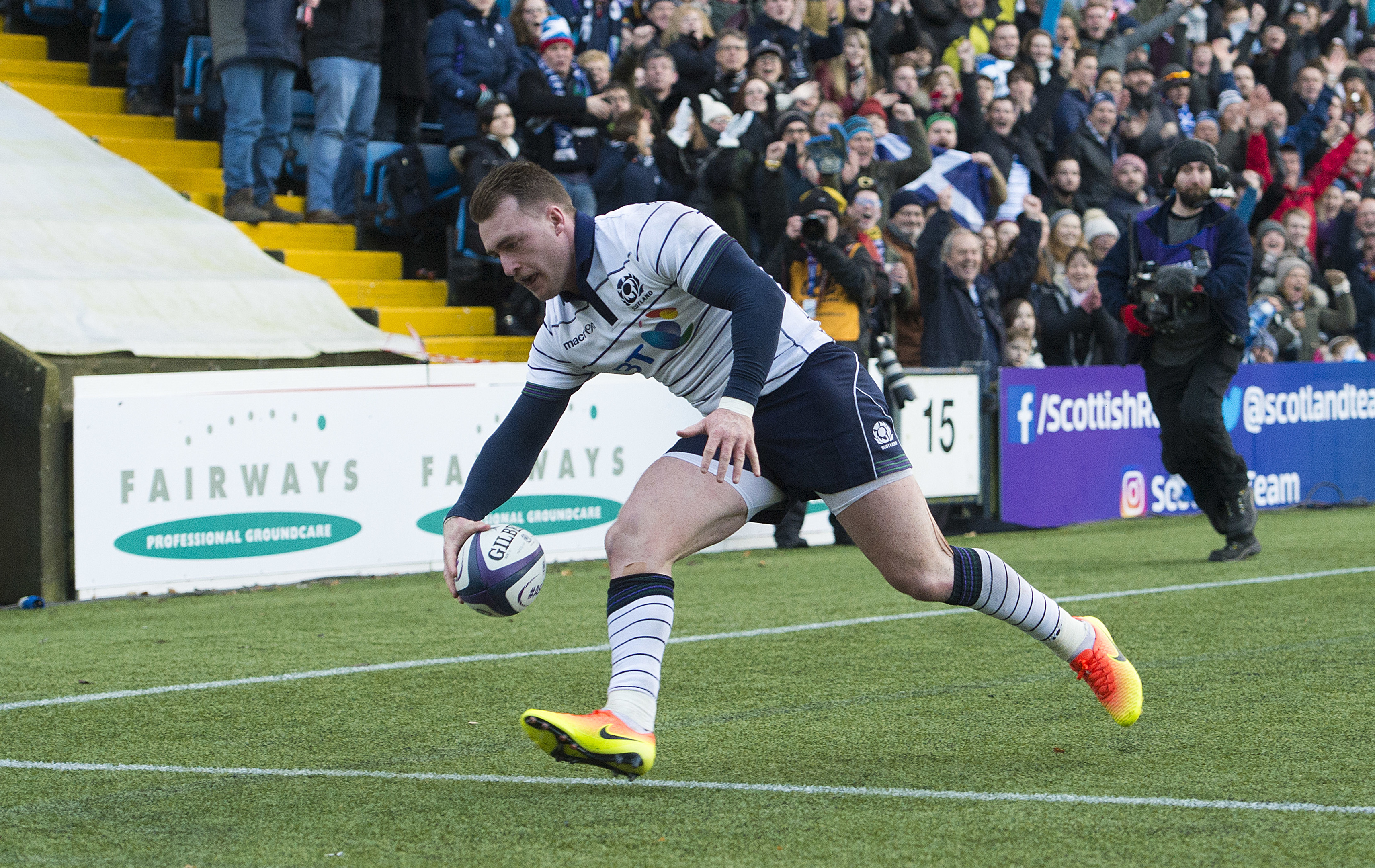 Stuart Hogg finishes off his solo score and Scotland's fourth of their win over Georgia at Kilmarmock.