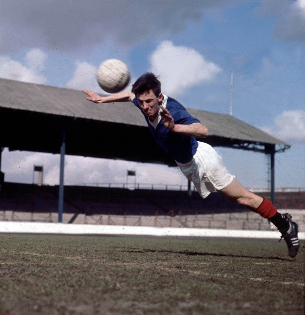 Max Murray, 80, Scottish footballer (Rangers, West Bromwich Albion).