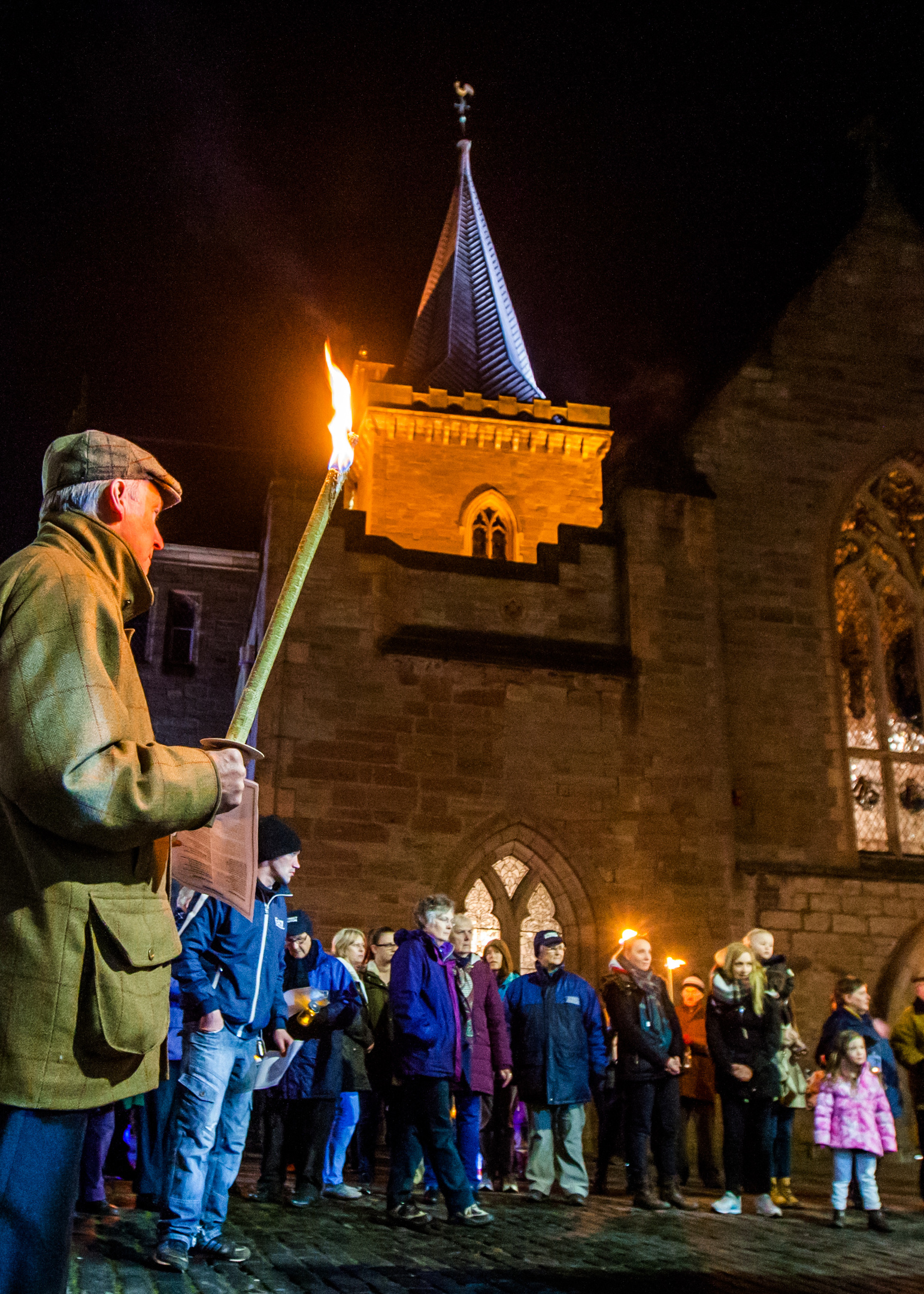 Courier News - Perth - Jamie Buchan Story. Christmas Lantern Parade and Nativity scene. Picture shows the parade gathered in front of St John's Kirk. St John's Kirk, Kirkside, Perth. Saturday 3rd December 2016.