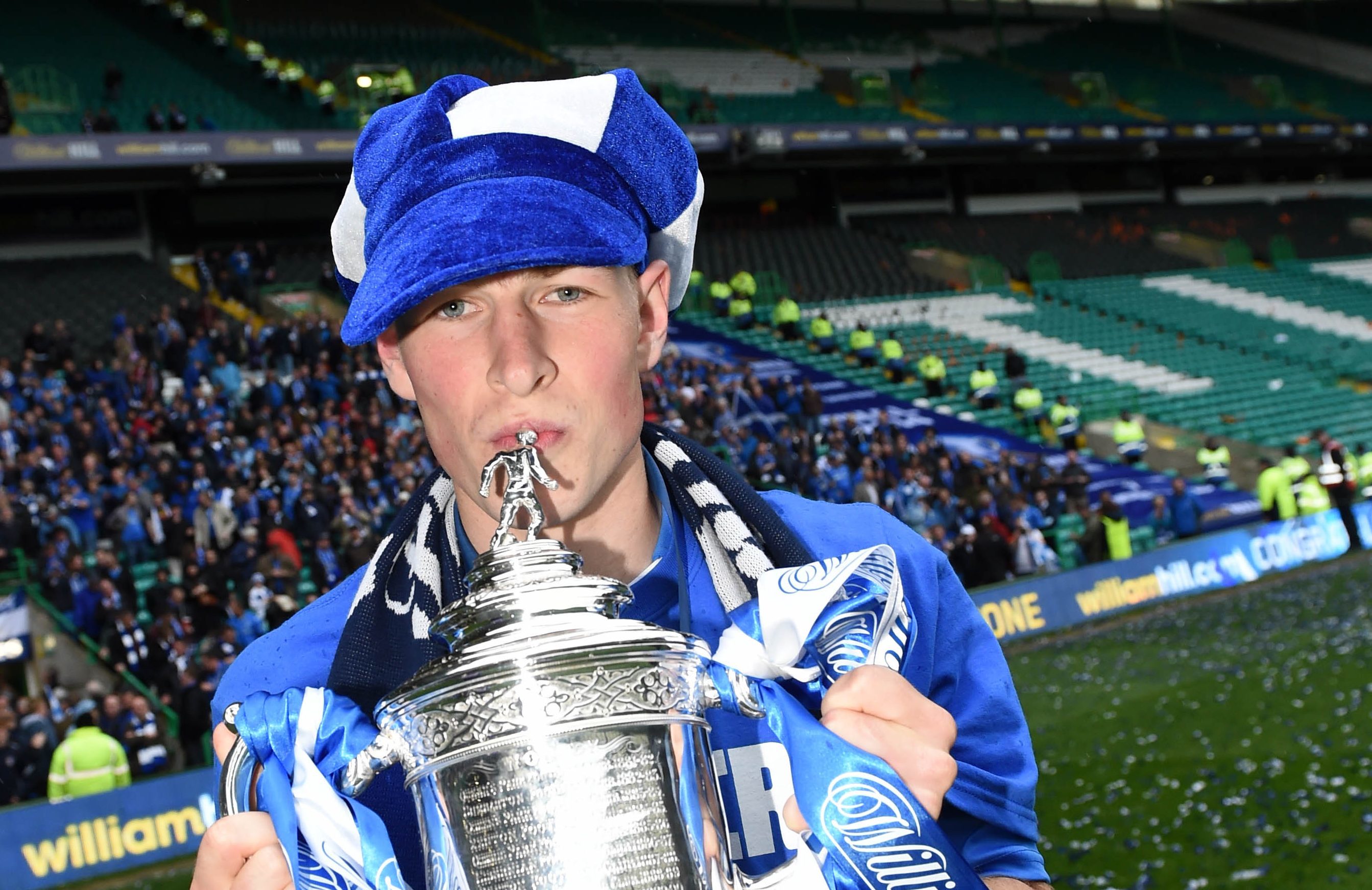 David Wotherspoon celebrates Saints' 2014 Scottish Cup win.