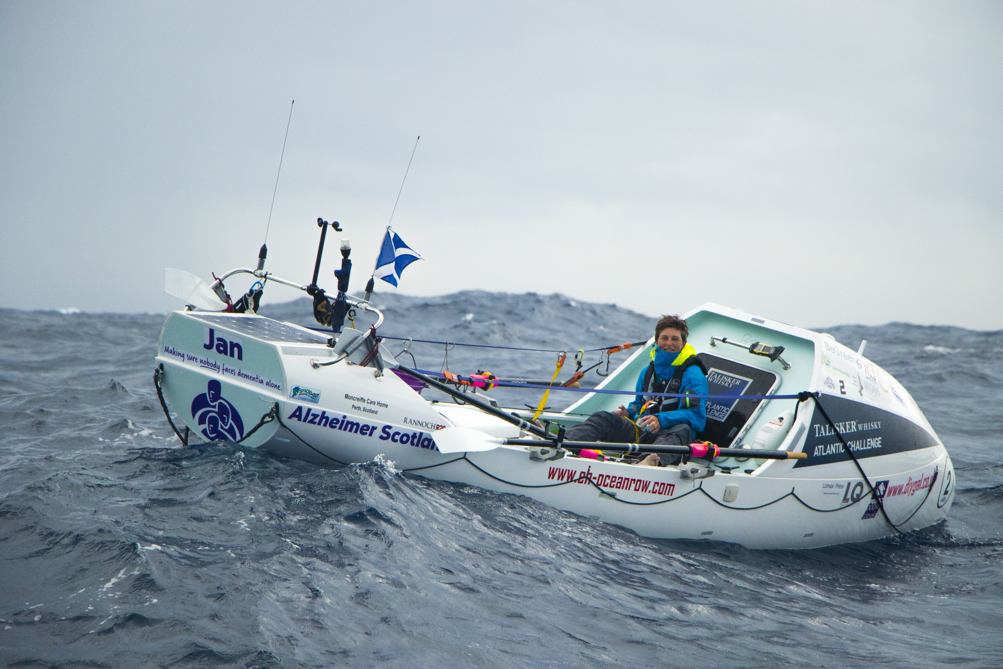 Elaine Hopley has hit the halfway mark 37 days into her cross-Atlantic challenge.