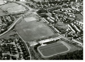 Warout Stadium, surrounding area and Red Ash Park photographed from the air in June 1982.