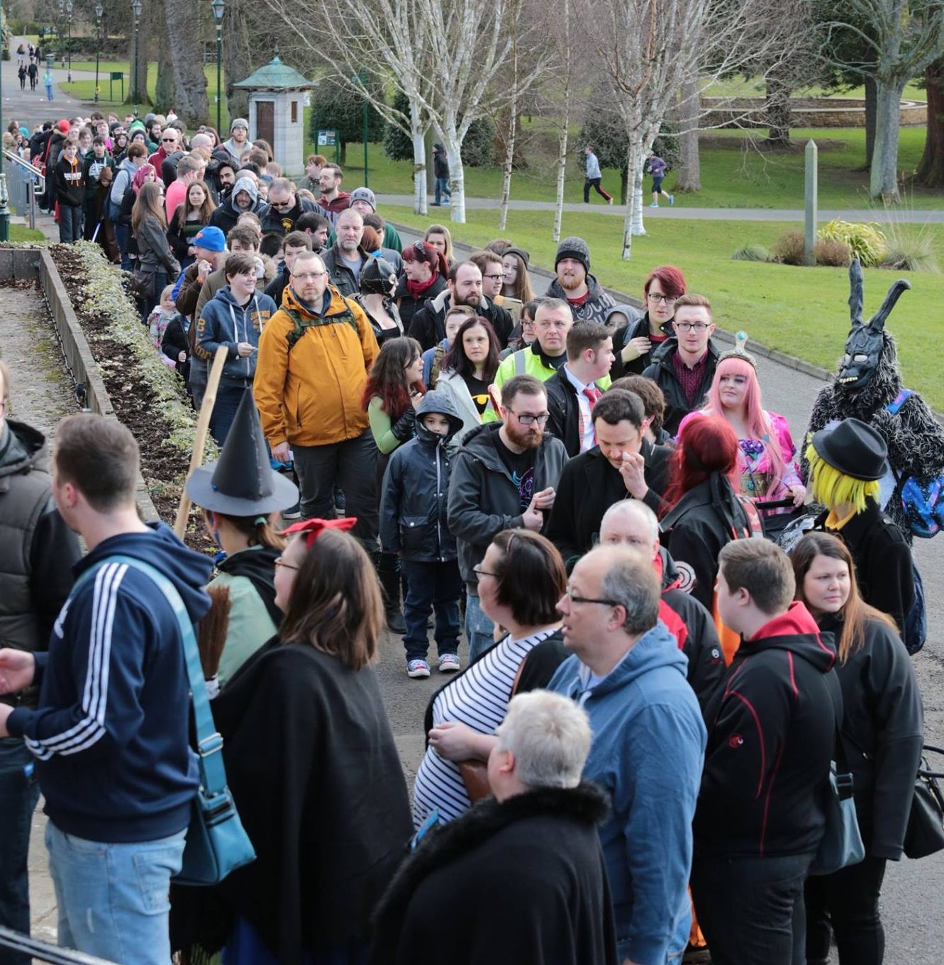 The hoards gather at Dunfermline Comic Con 2016