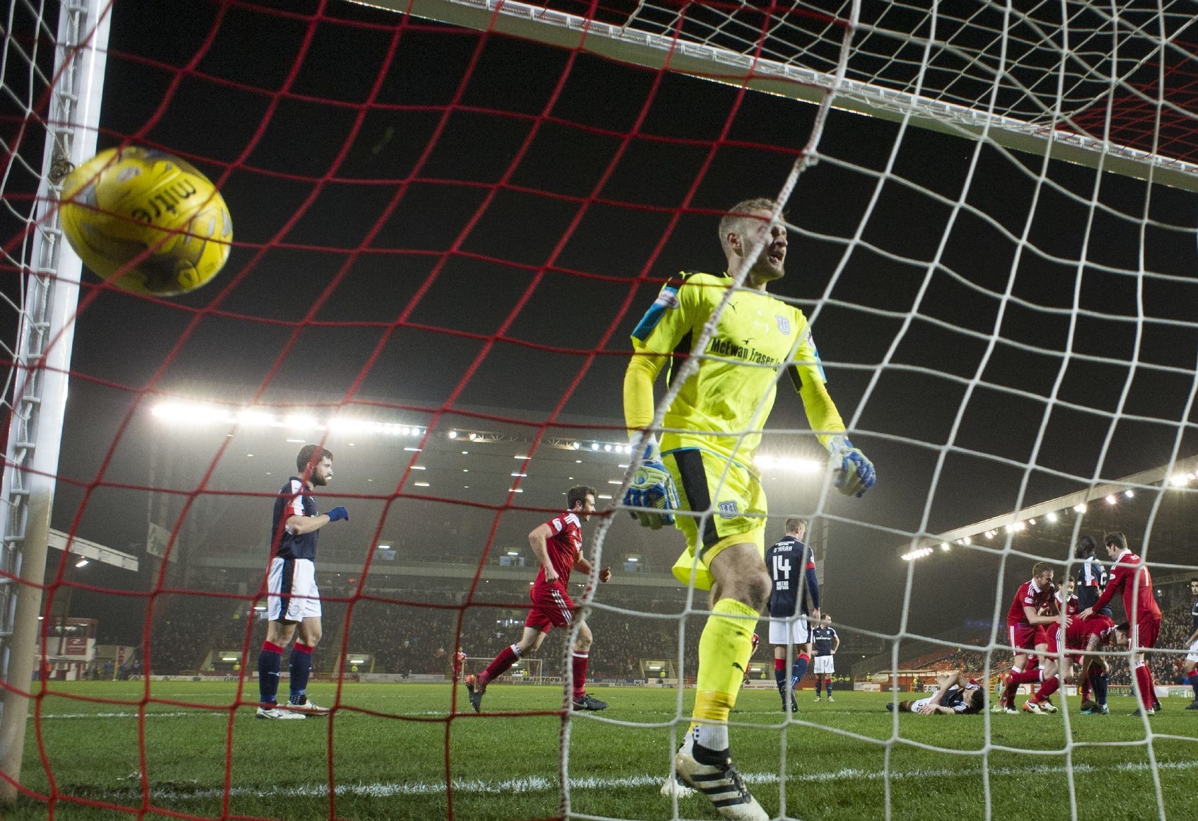 Dundee keeper Scott Bain helpless as Aberdeen score.