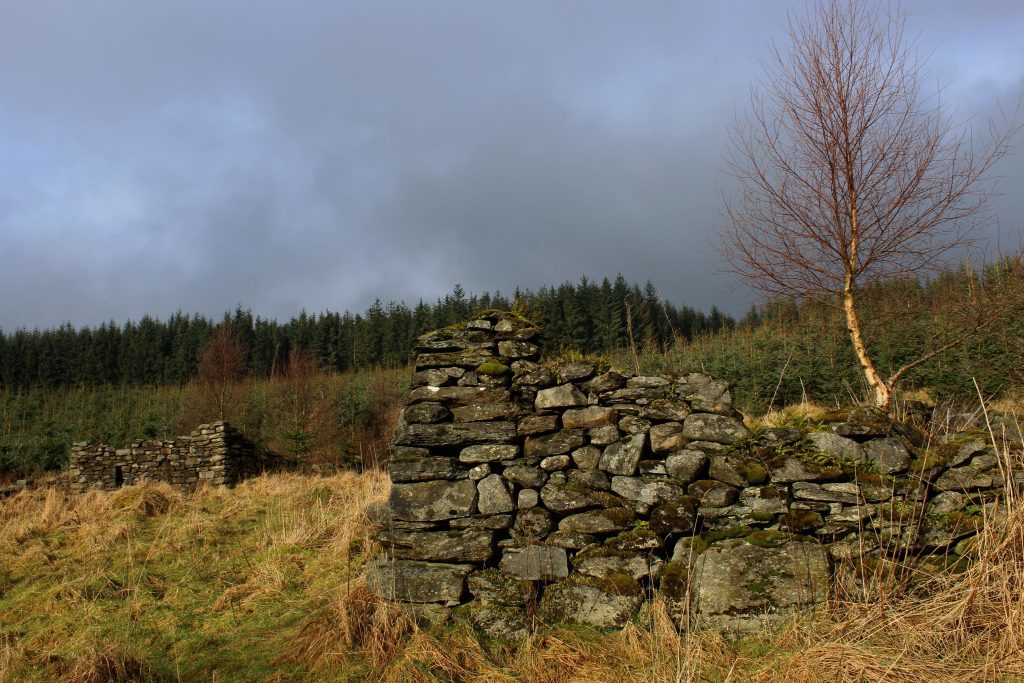 4 - The ruins of Rawer - James Carron, Take a Hike