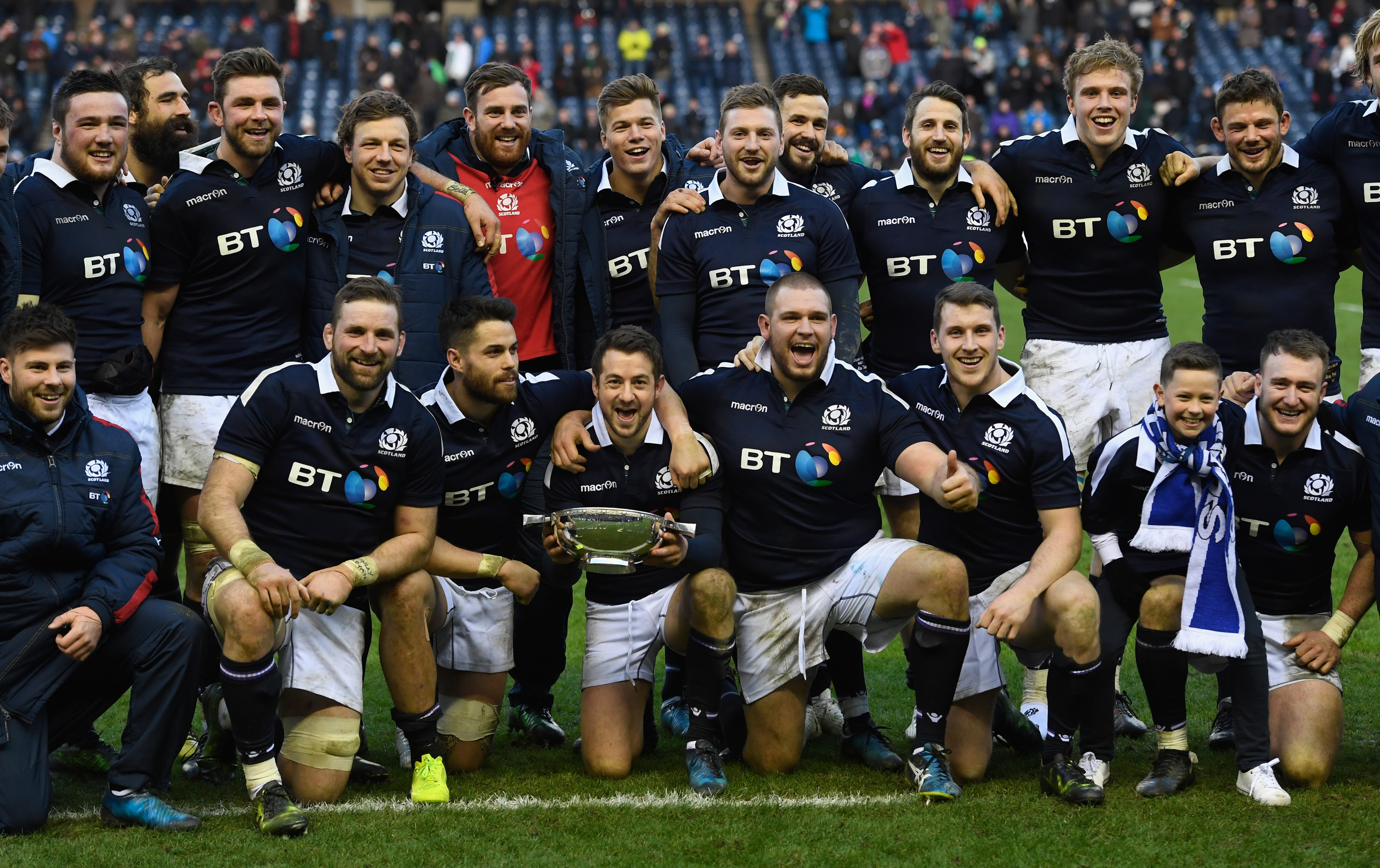 Scotland captain Greig Laidlaw holds the Centenary Quaich with his Scotland team after the RBS Six Nations match between Scotland and Ireland.