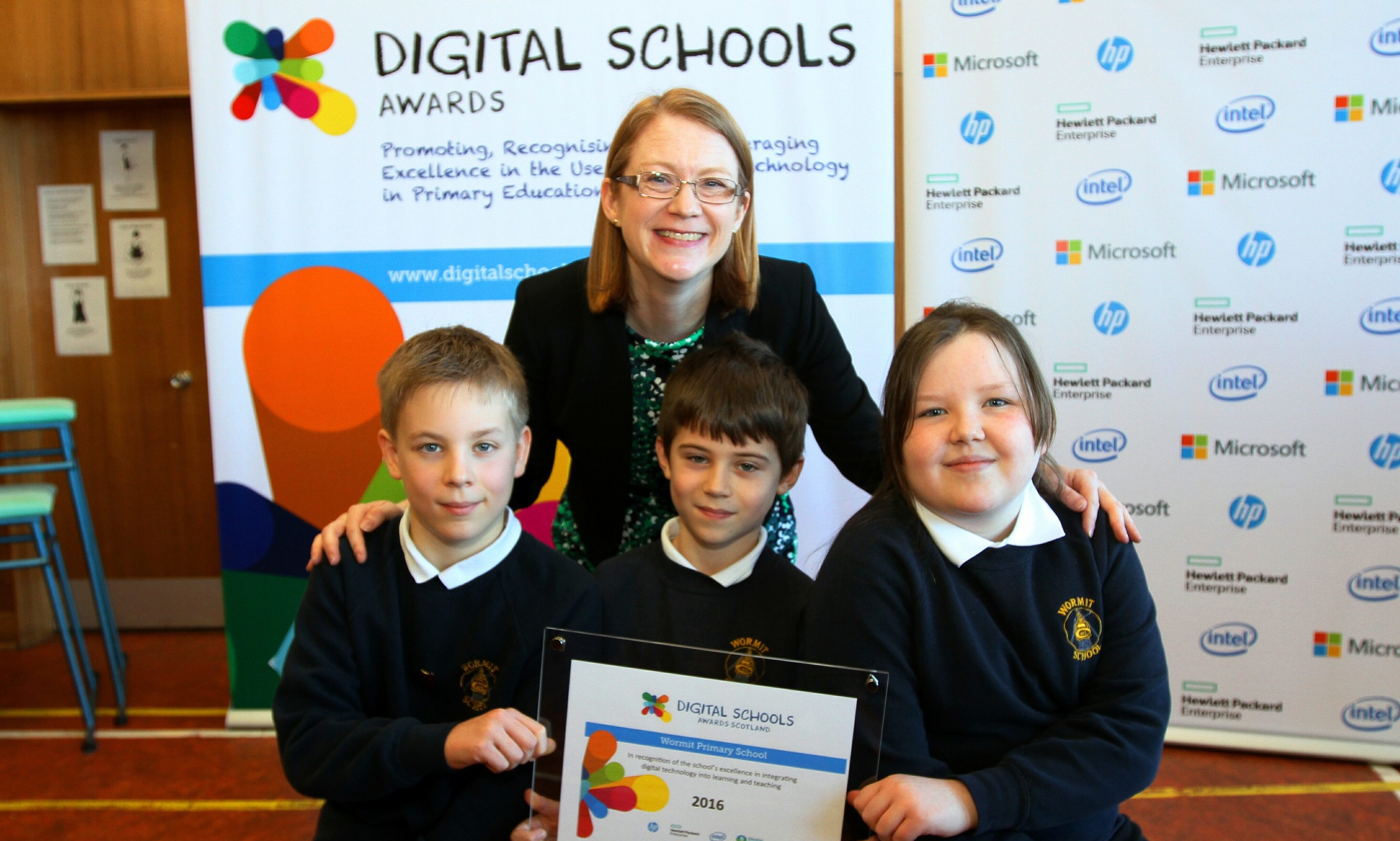 Further education, higher education and science minister Shirley Anne Somerville with Wormit Primary pupils Michael Smith, Jack Tasker and Hannah Davidson.