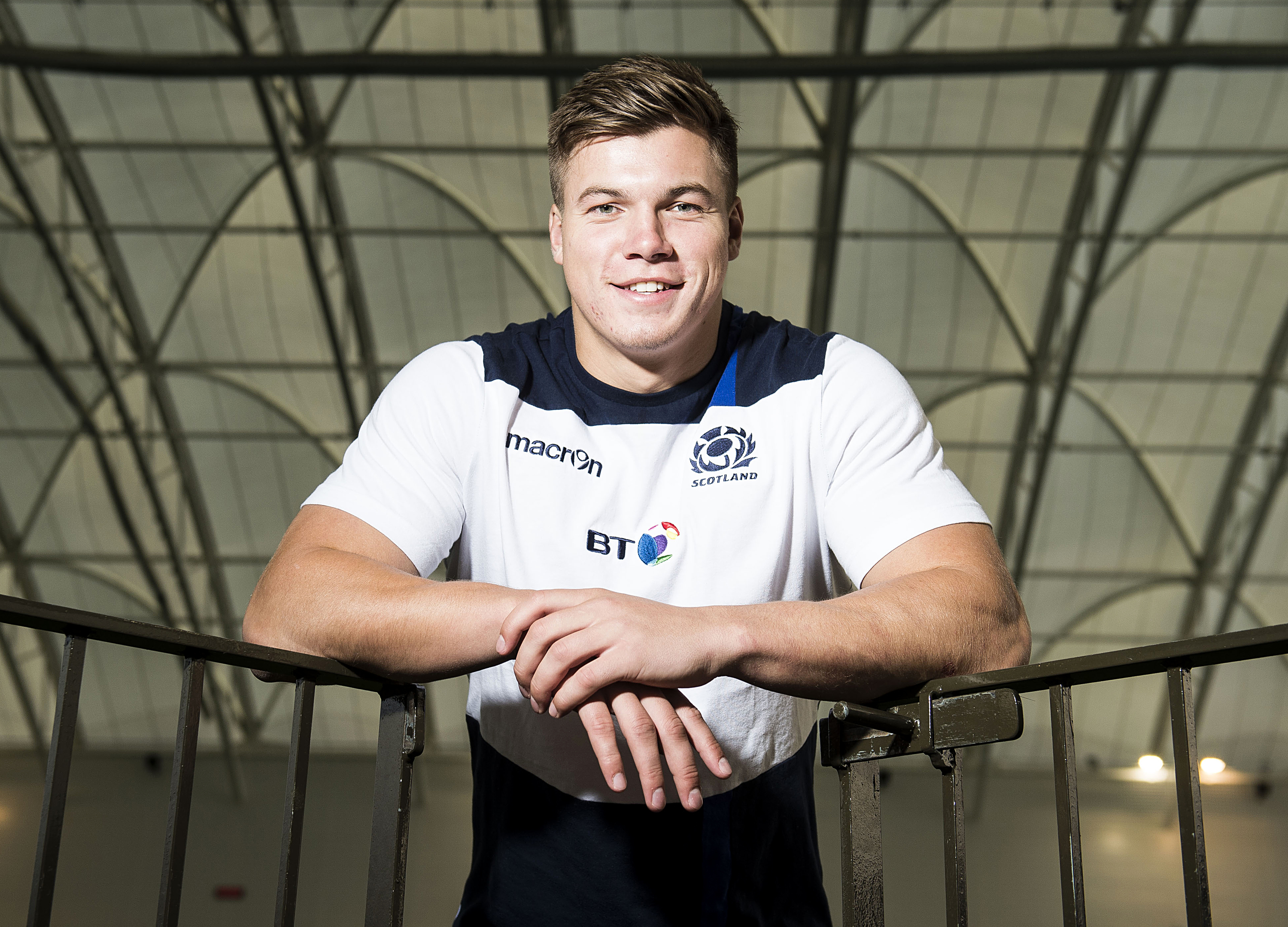 Scotland's Huw Jones is joining Glasgow Warriors next season.