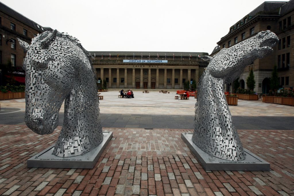 The Kelpies maquettes visited Dundee in September 2013.