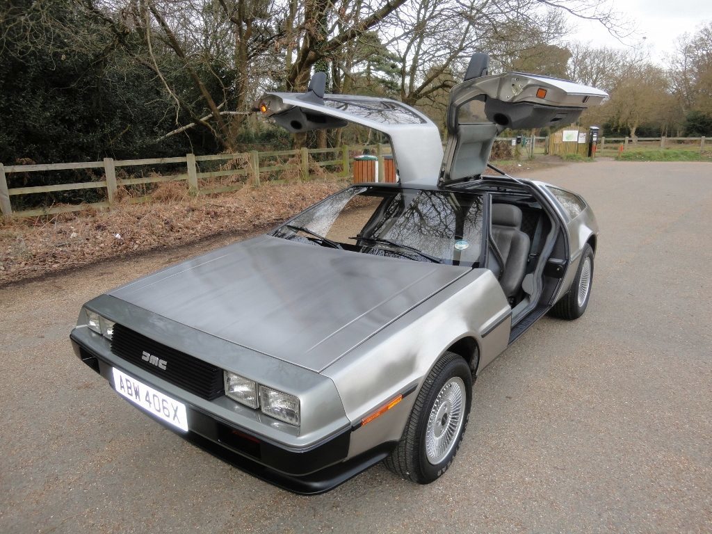 DeLorean (2).jpg