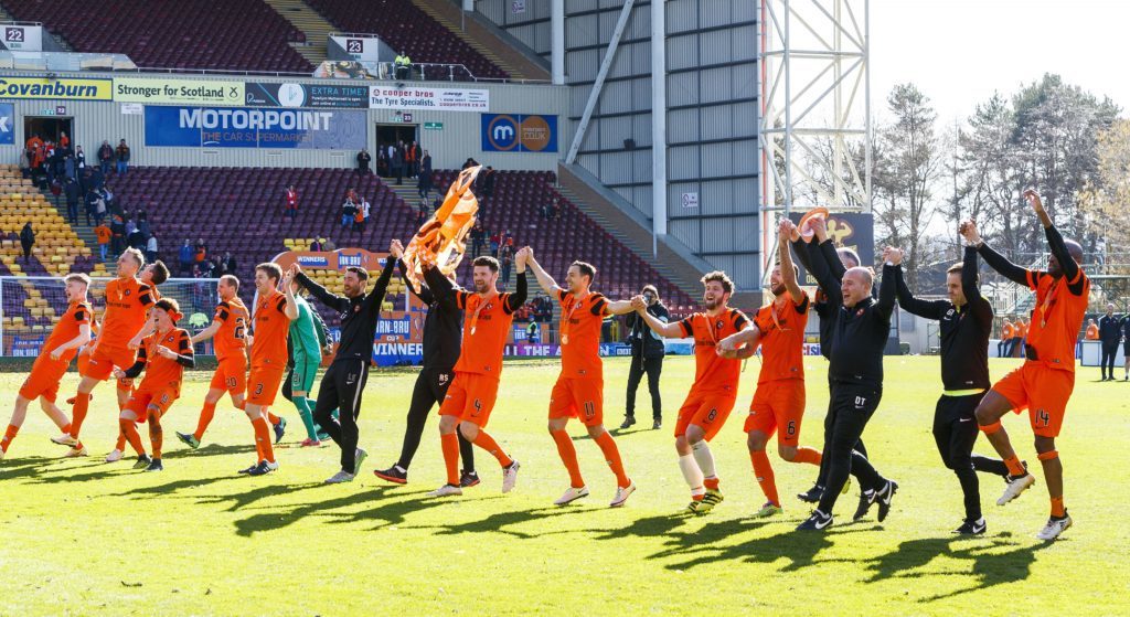 25/03/17 IRN-BRU CUP FINAL  DUNDEE UTD v ST MIRREN  FIR PARK - MOTHERWELL  The Dundee Utd players celebrate at full-time