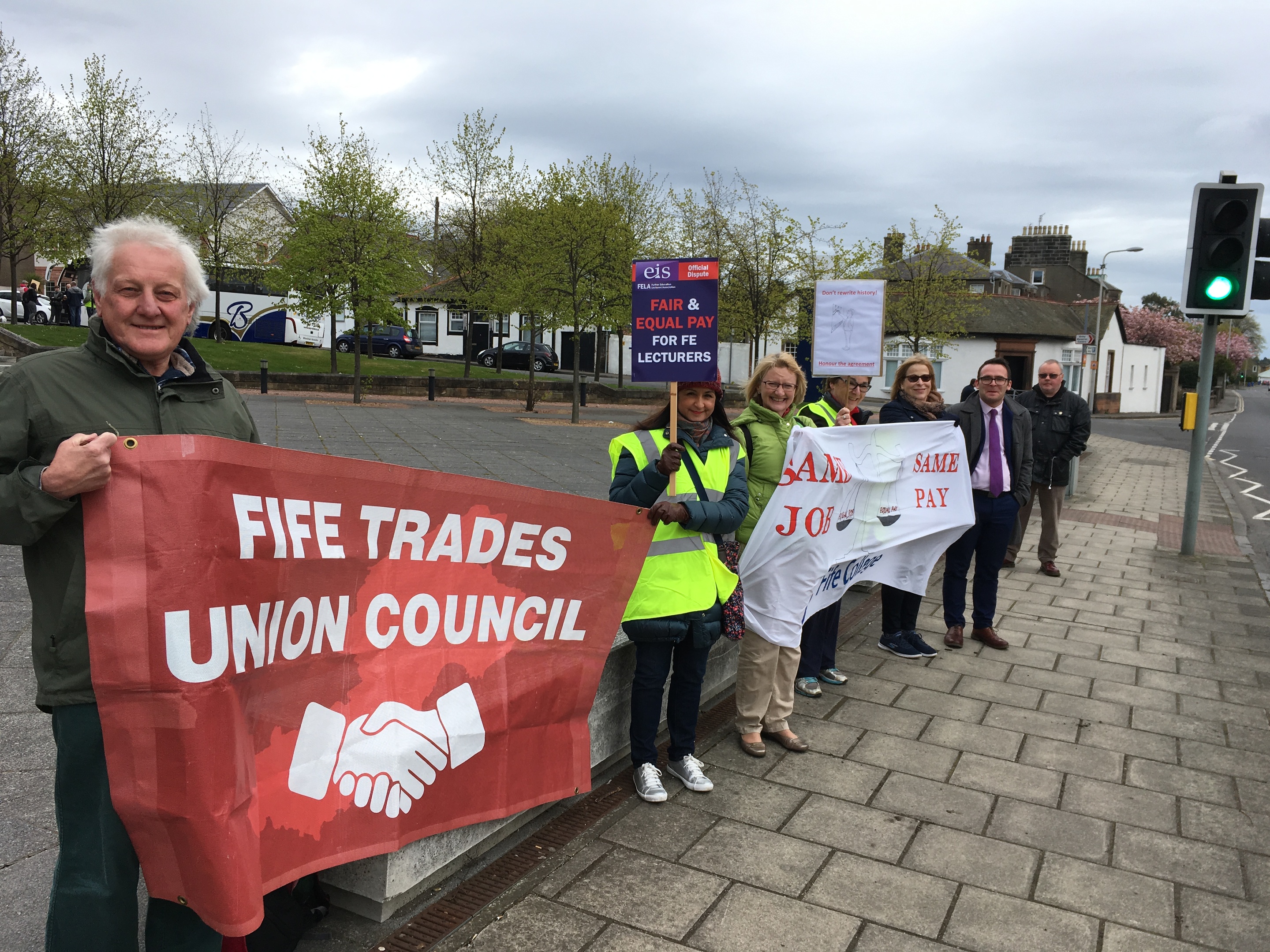 Fife EIS members outside the Kirkcaldy campus at Fife College during last week's strike.