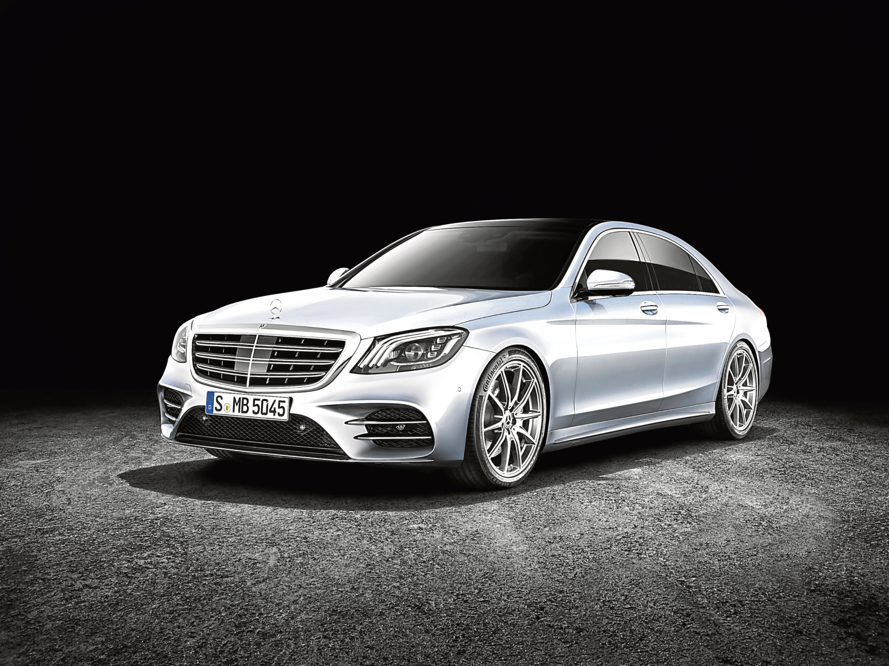 Mercedes-Benz S-Klasse; Langer Radstand; 2017; Exterieur: Diamantsilber; AMG Line; Interieur: Leder Magmagrau/Espressobraun // Mercedes-Benz S-Class; long wheelbase; 2017; exterior: diamond silver; AMG line; interior: leather magma grey/espresso brown