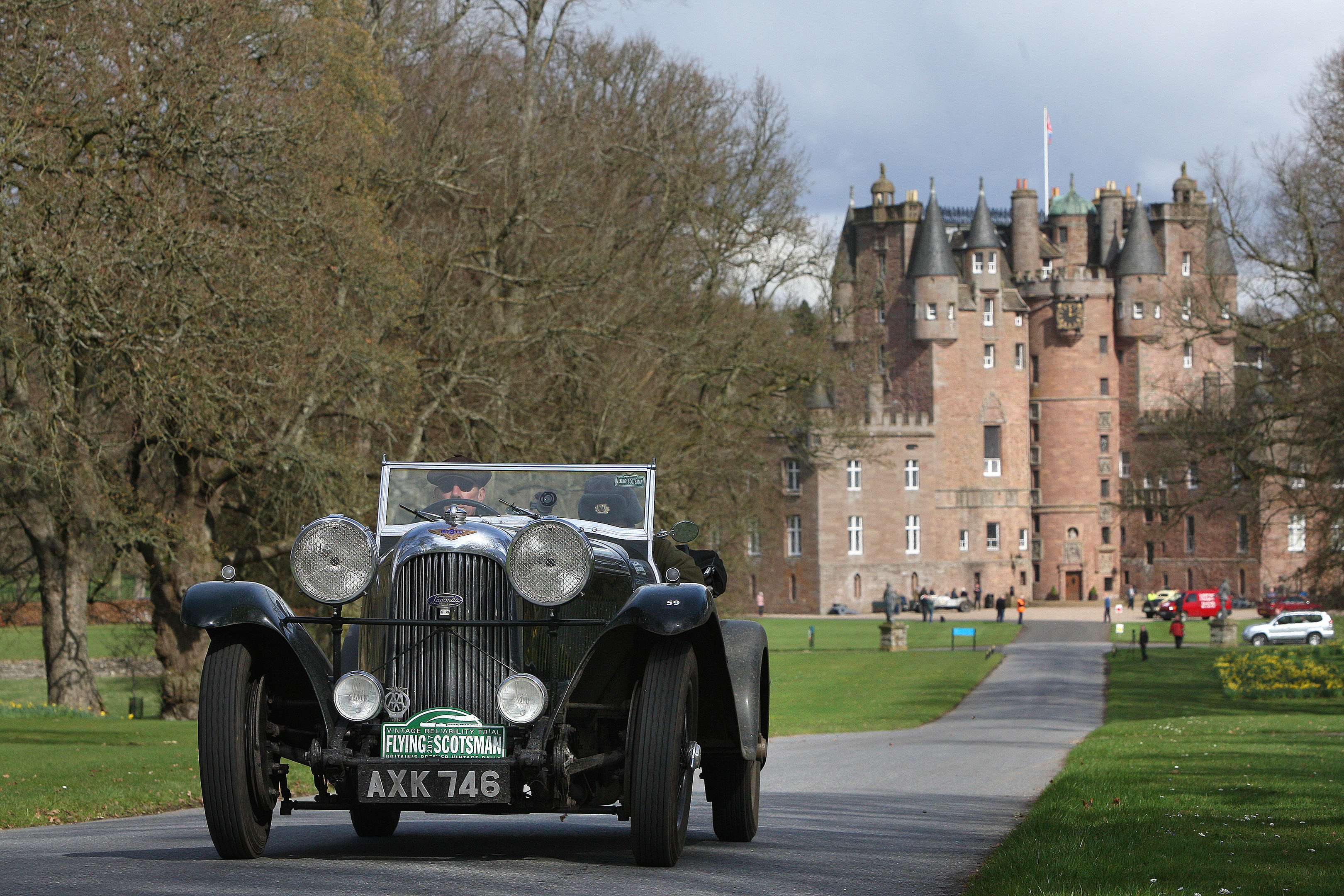 A classic car at Glamis Castle as part of the Flying Scotsman event