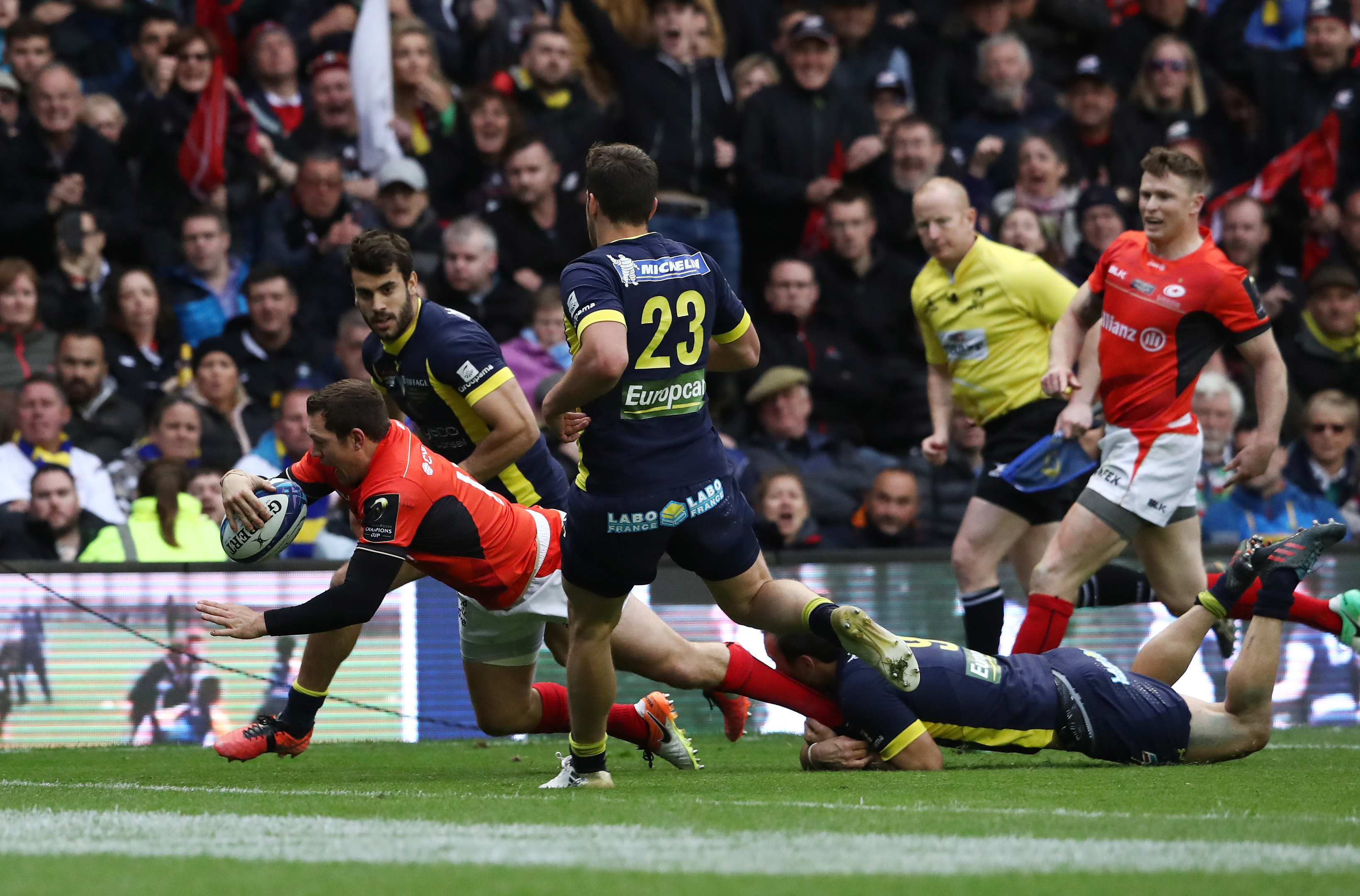 Alex Goode scores the crucial try to lift Saracens to retain the European Rugby Champions Cup.