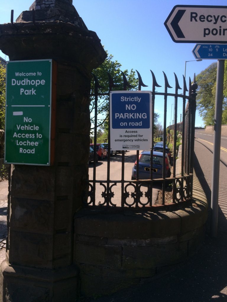 The entrance to the road at Dudhope park