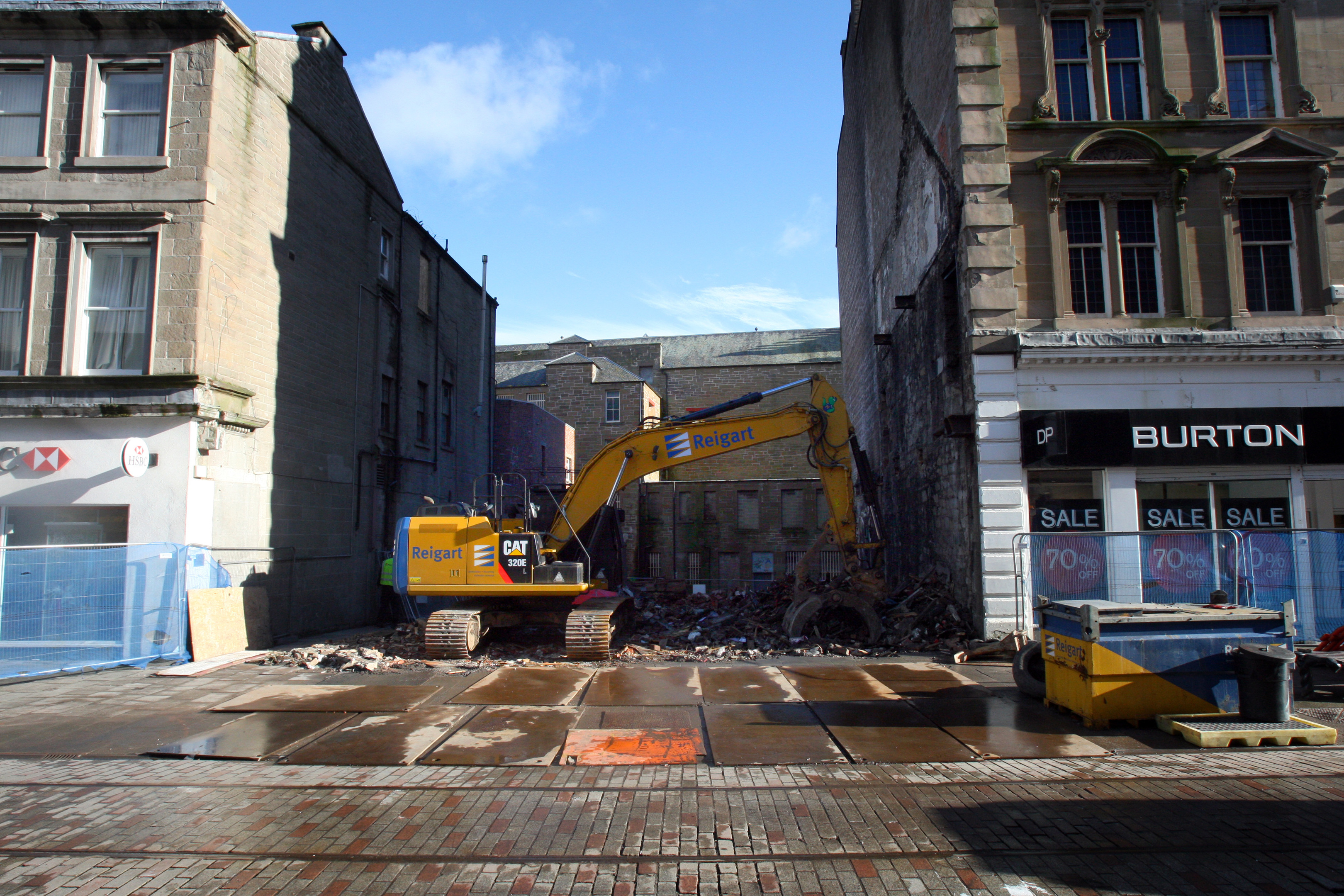 The gap site on Murraygate.