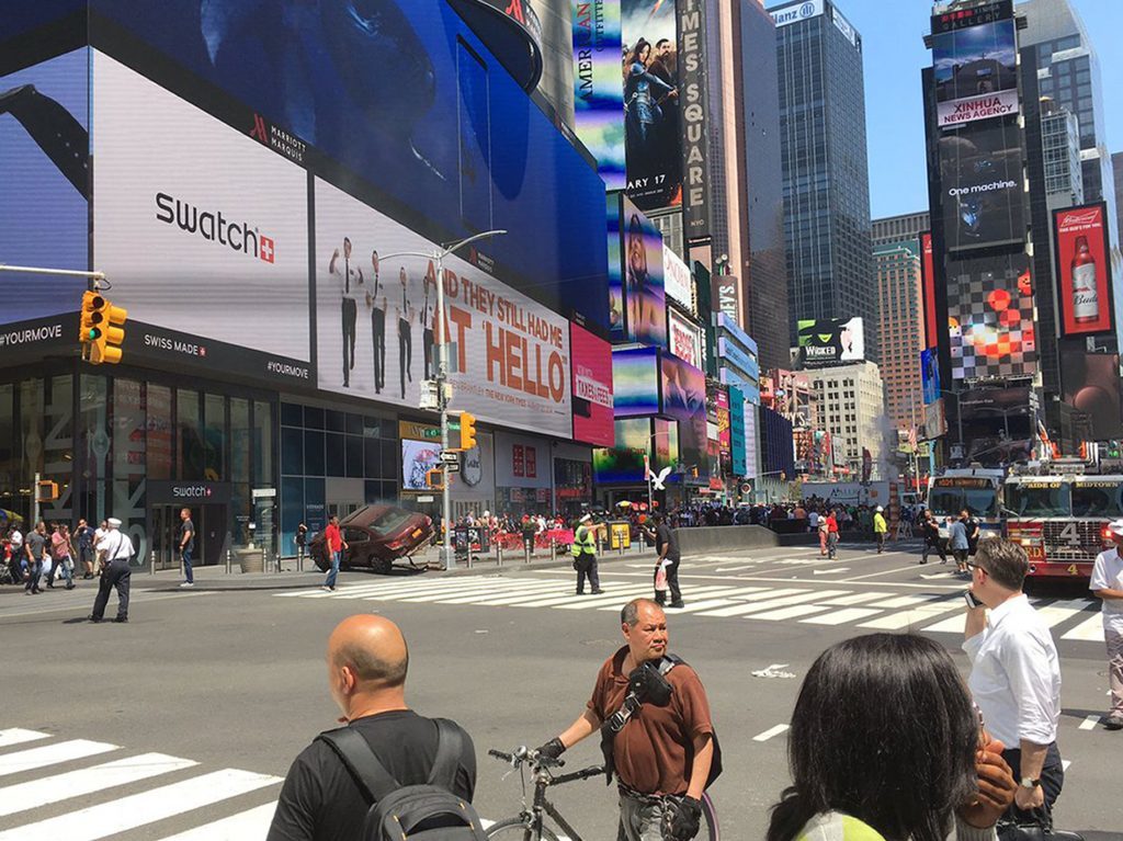 Picture taken with permission from the twitter feed of @Bad_Episode of the incident in Times Square, New York, USA.