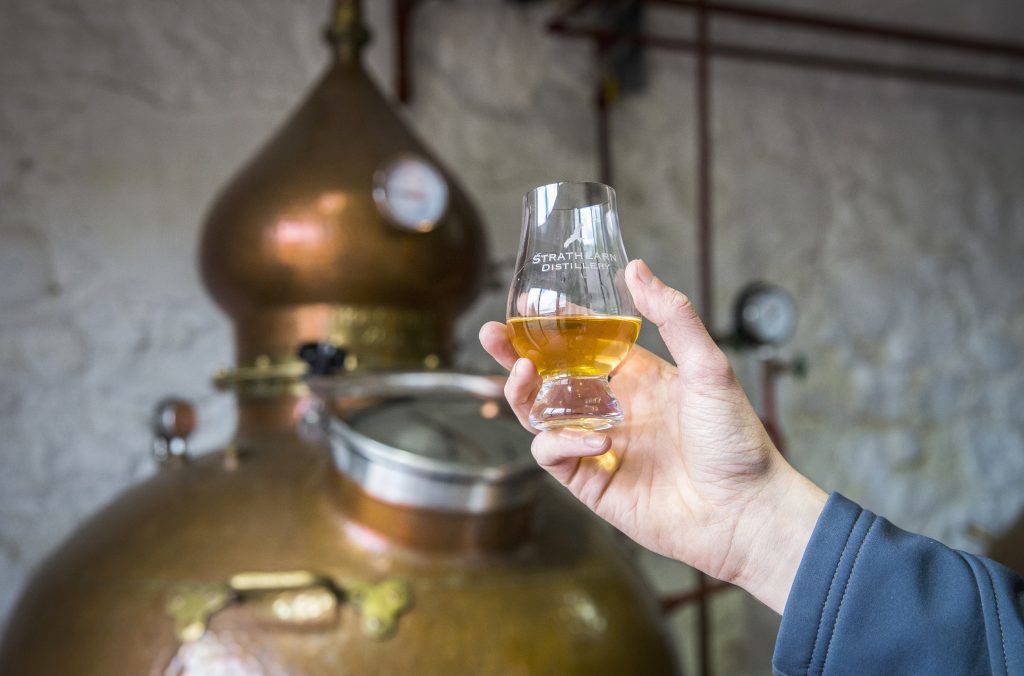 Strathearn Gin being made the Strathearn Distillery in Perthshire