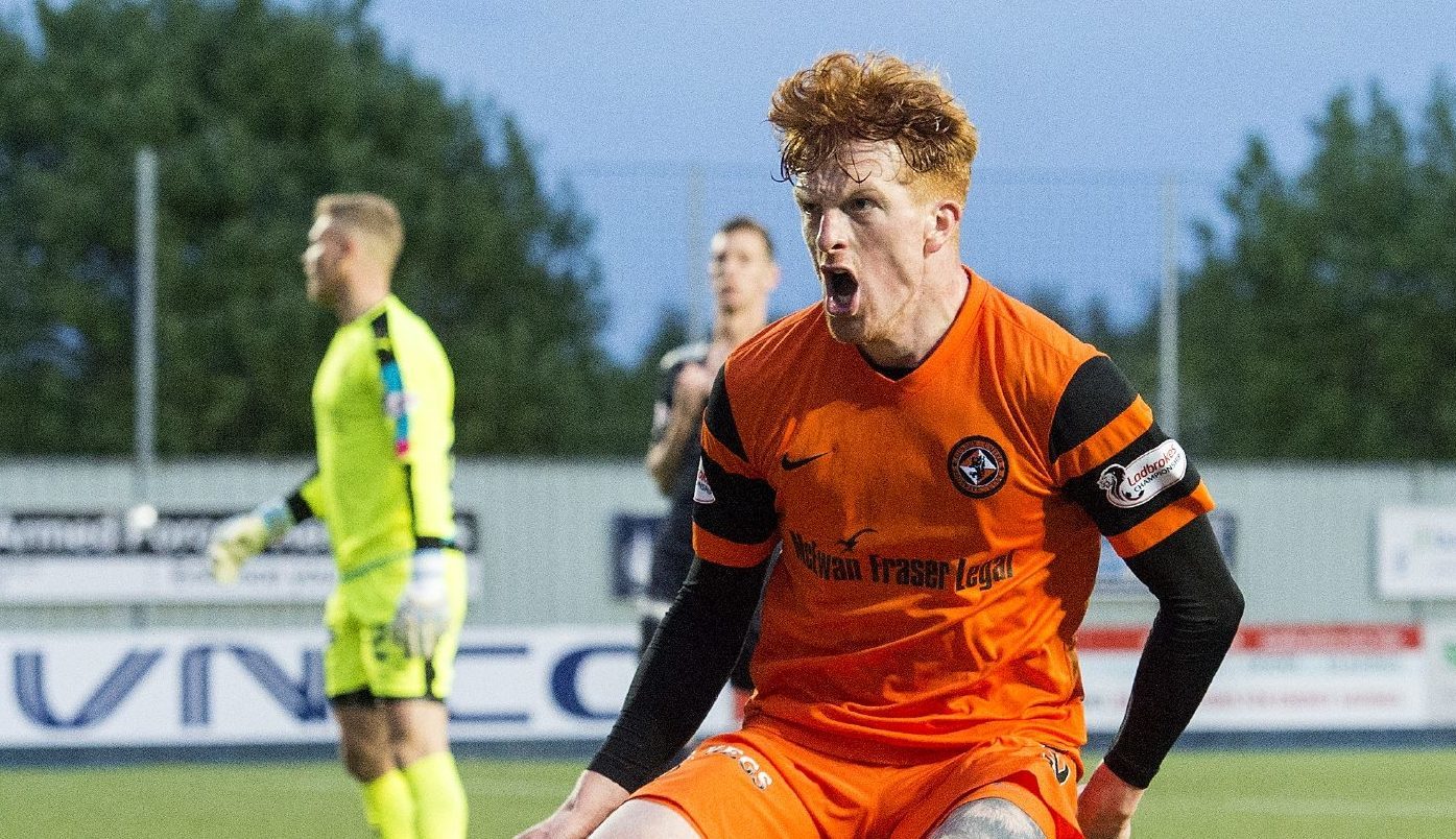 United goal hero Simon Murray.