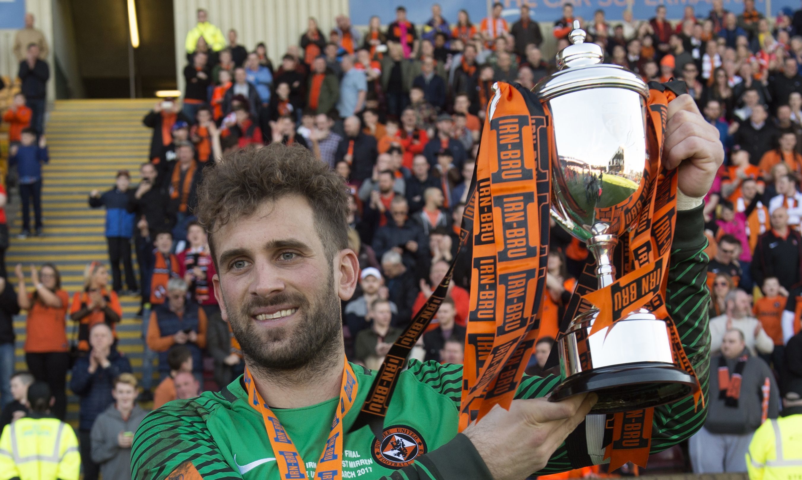 Cammy Bell with the trophy last season.