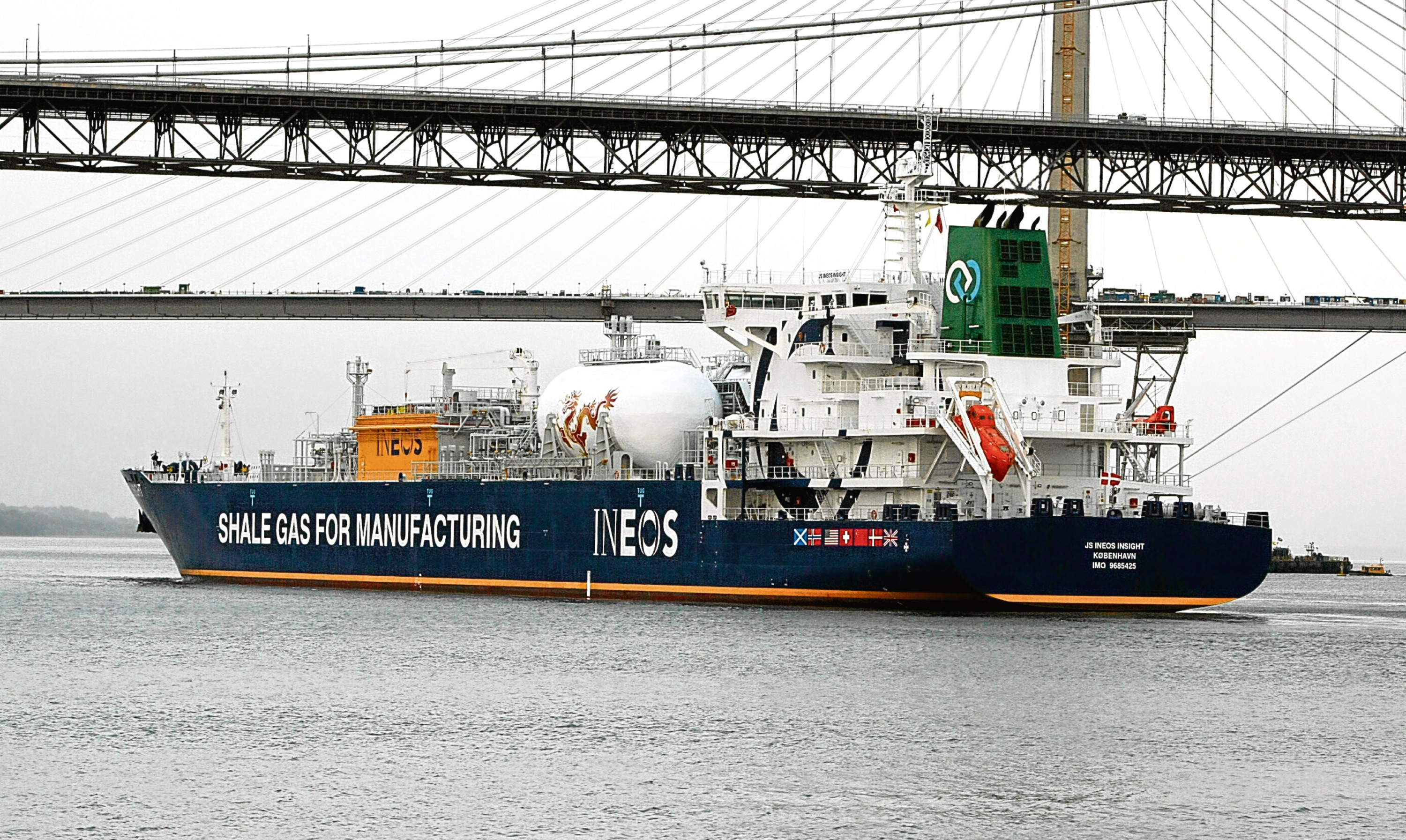 A Dragon-class ship arriving in the Forth with US shale feedstocks for INEOS Grangemouth