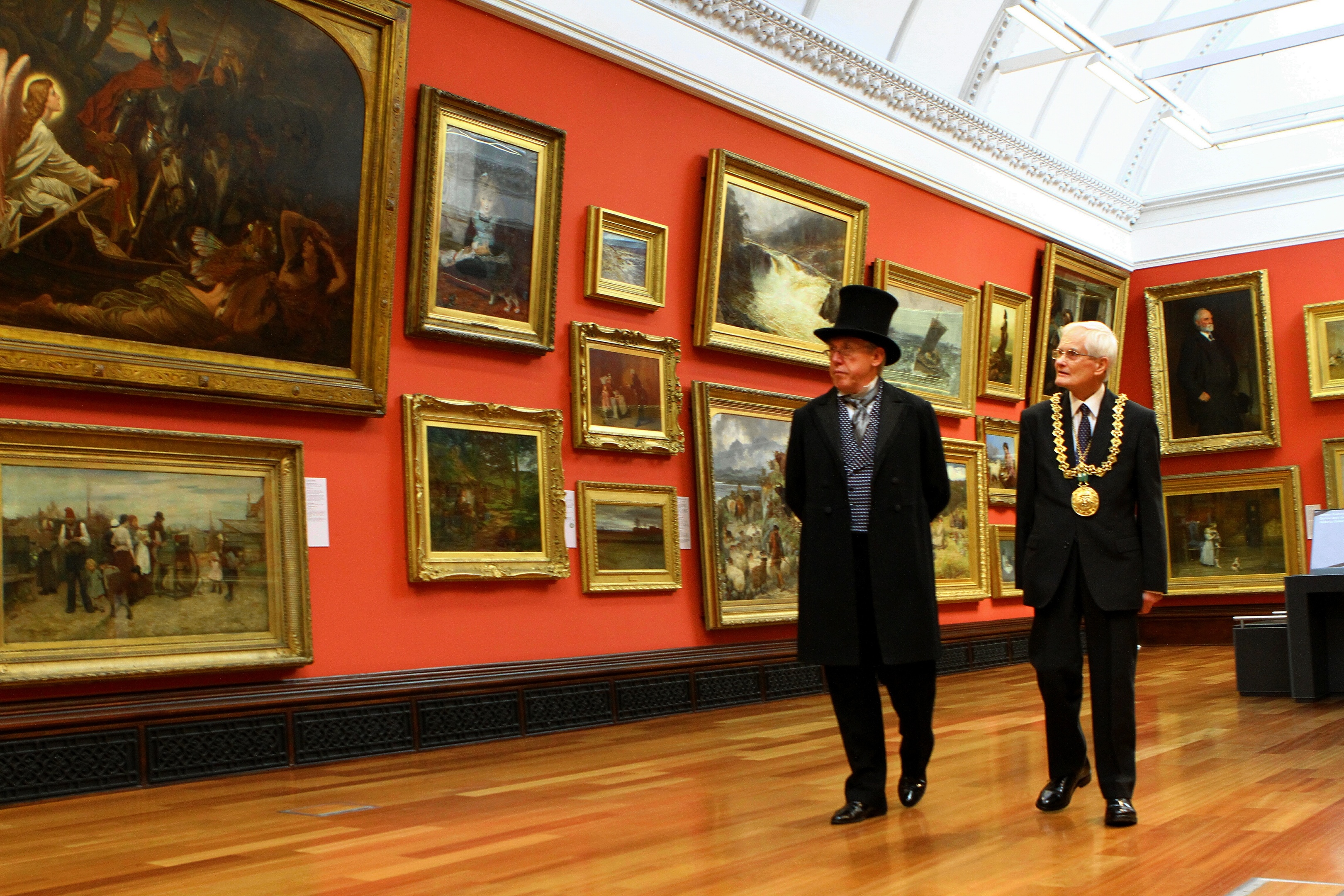 Provost Parker aka Ged Ryan with Lord Provost Ian Borthwick at the museum