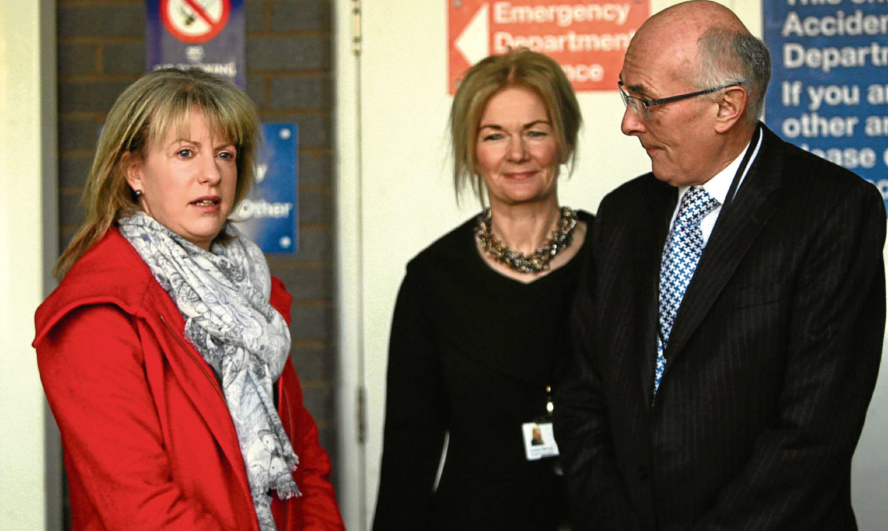 Shona Robison with NHS Tayside chief executive Lesley McLay and Professor John Connell, chairman of the Tayside NHS Board. (library photo)