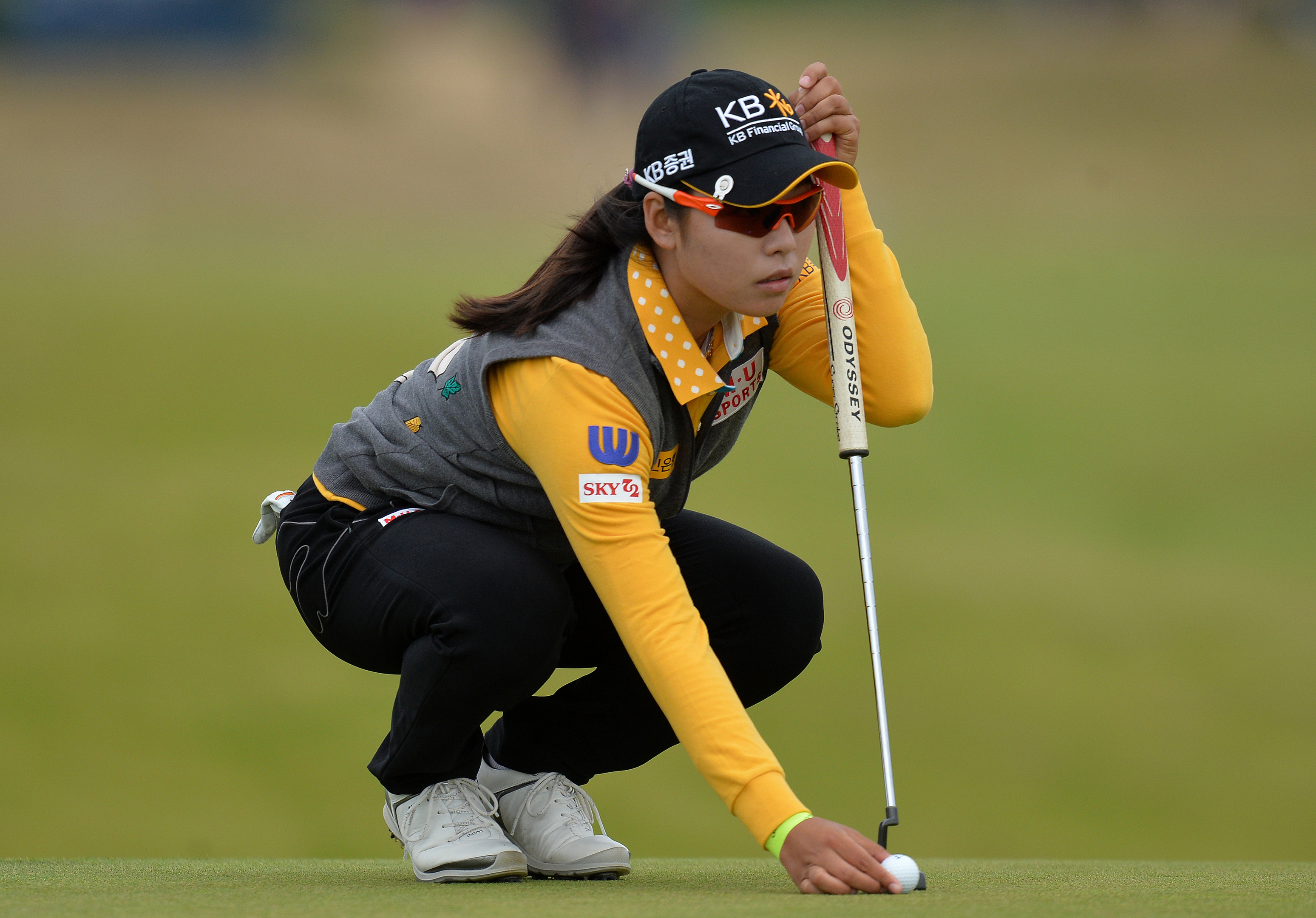 Mi Hyang Lee lines up a putt on her way to winning the Aberdeen Asset Management Ladies Scottish Open.