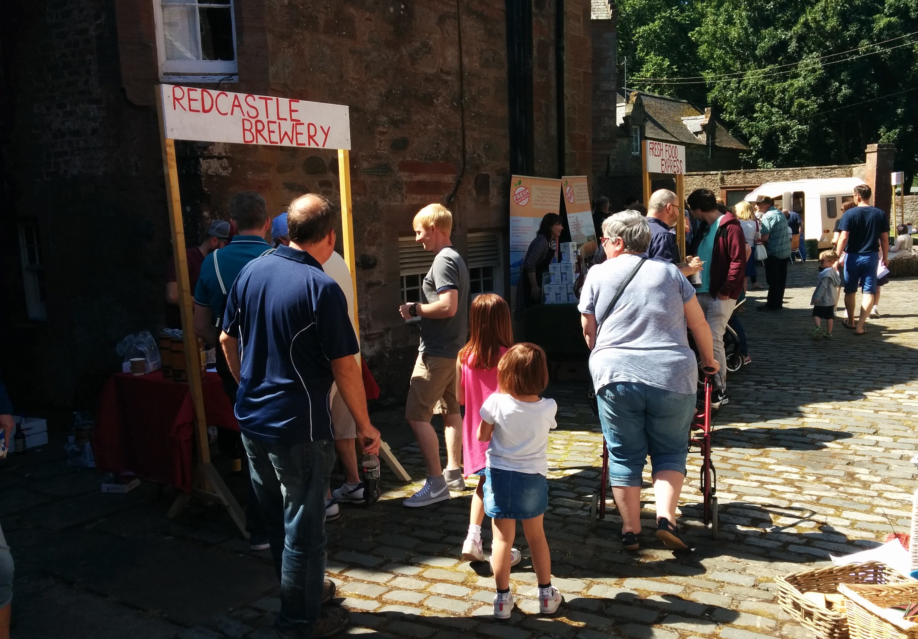 Beer and berries = happy people.  The courtyard was a hive of activity on Saturday.