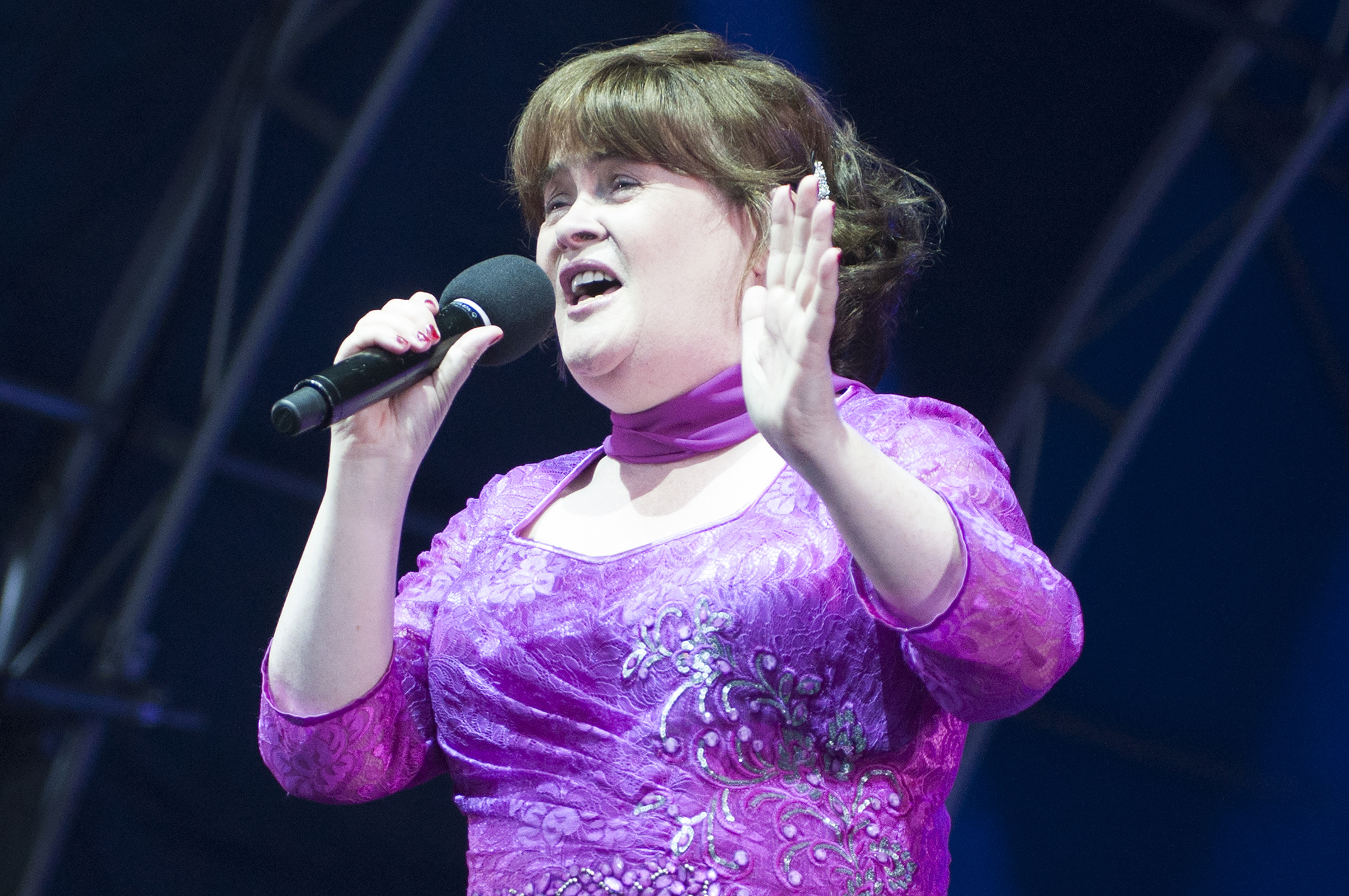 Susan Boyle performing at Glamis Prom