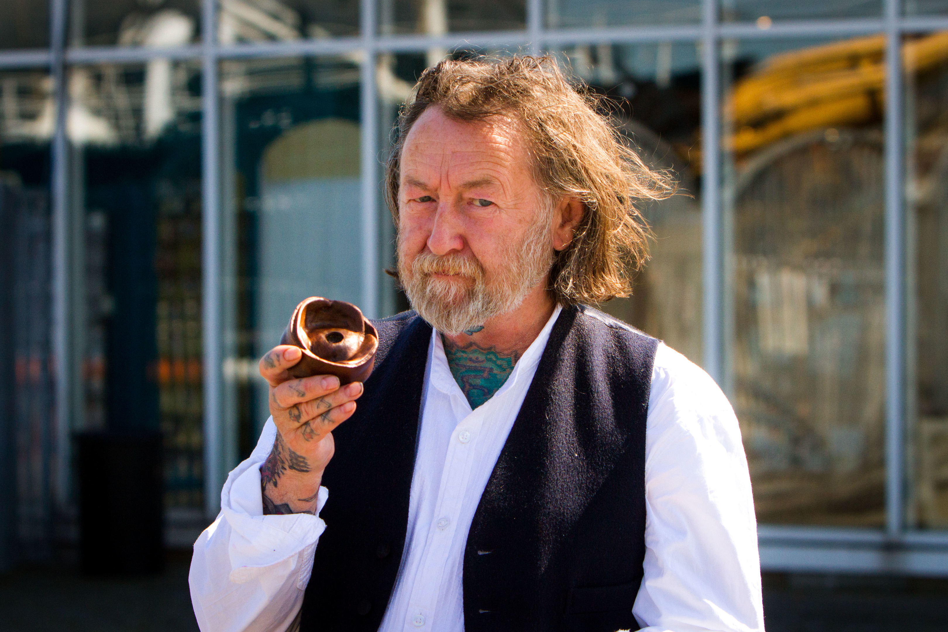 Tony Morrow with his carved peh.