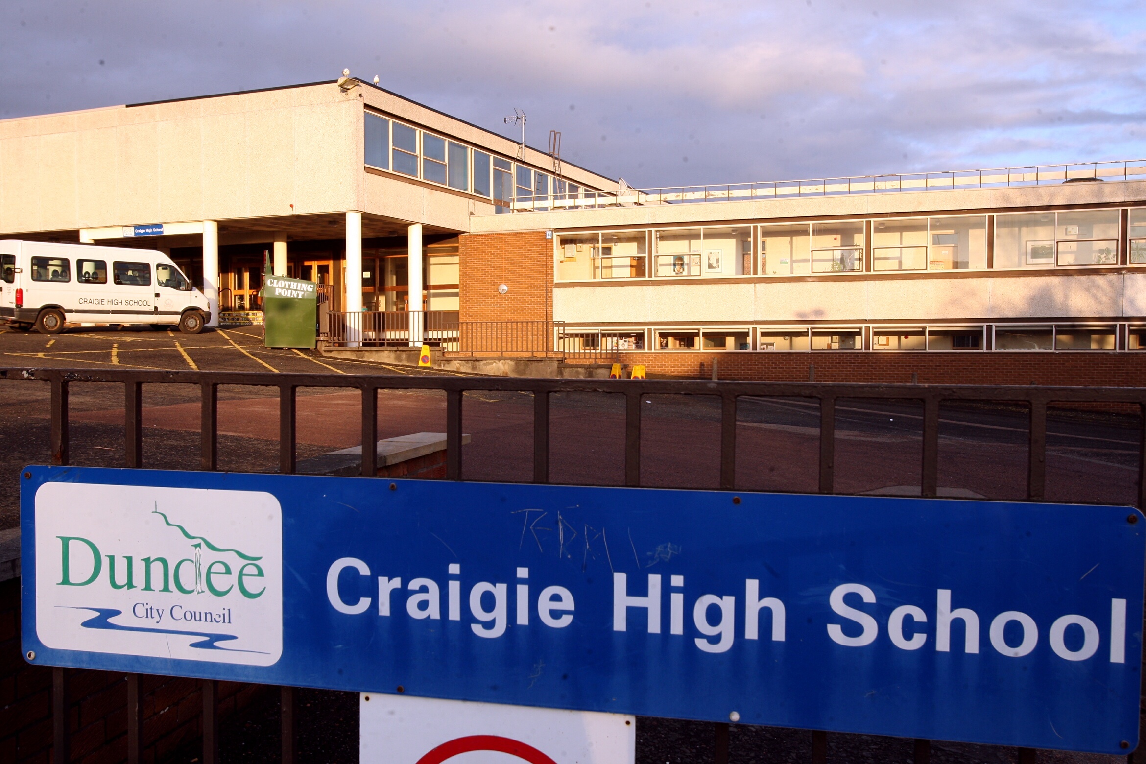 Craigie High School.