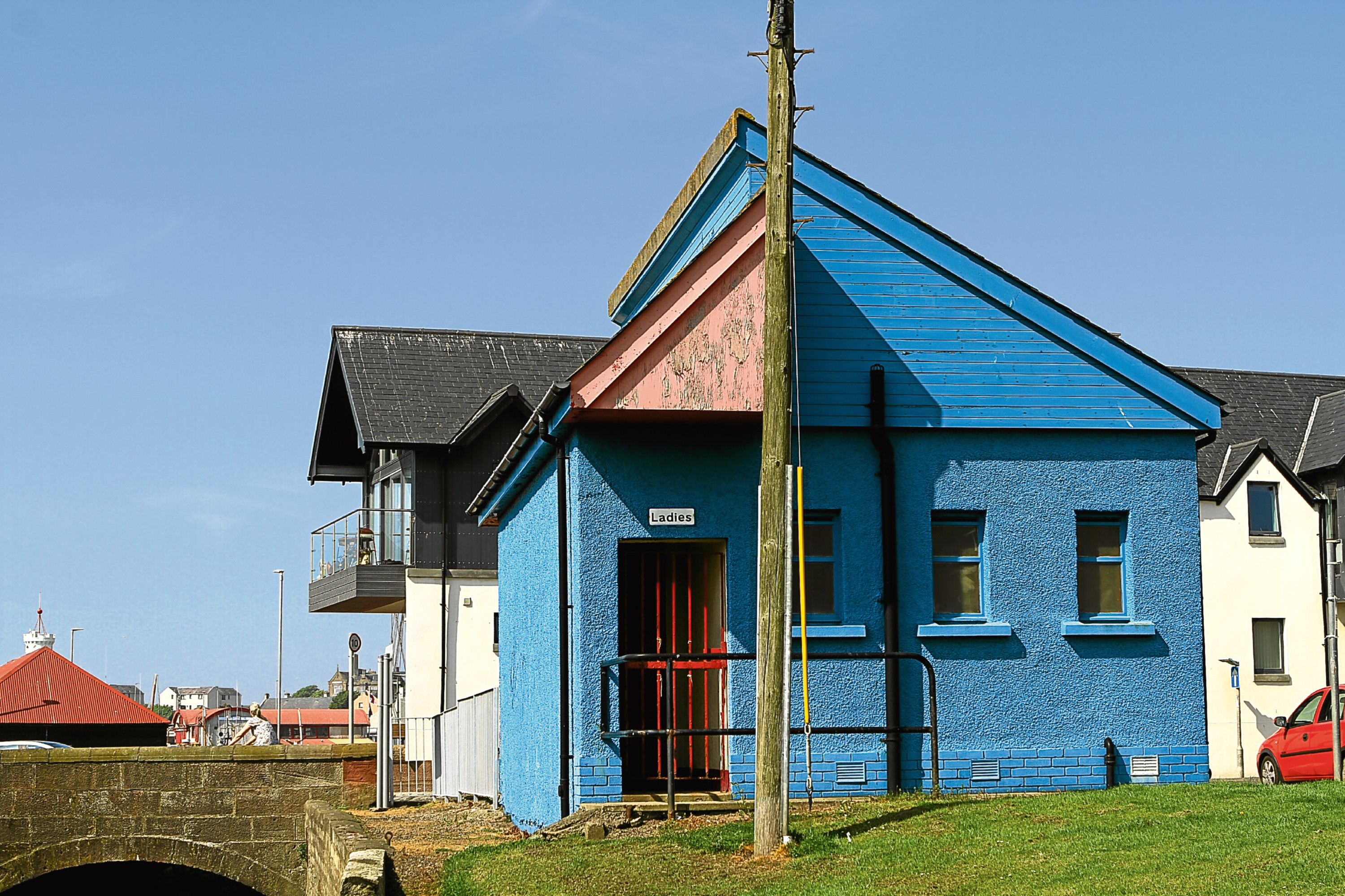 The contested toilet block at Old Shore Head, Arbroath.