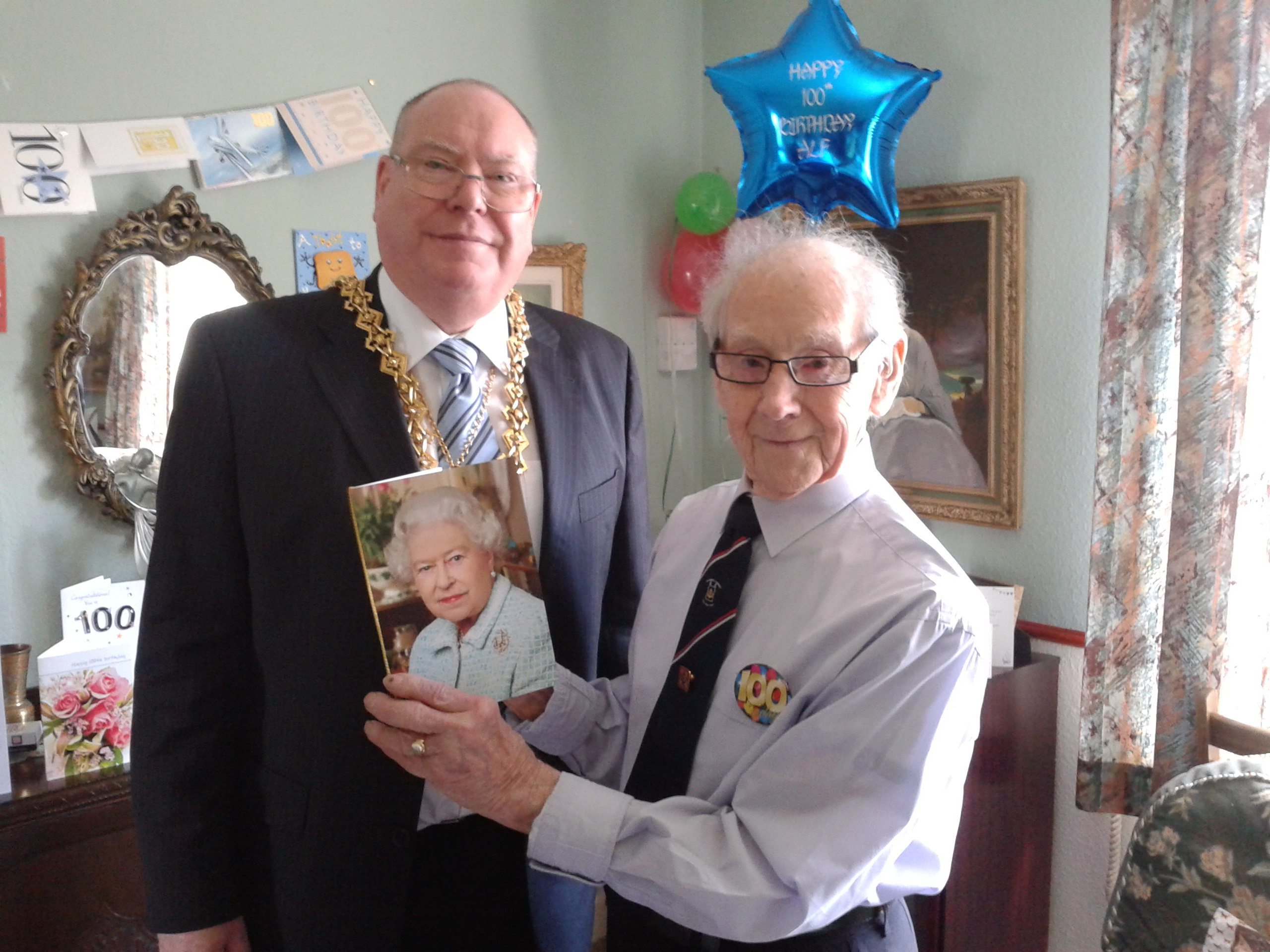 Alf Downton at his 100th birthday celebration with  Bob Duncan, who was Lord Provost at the time.