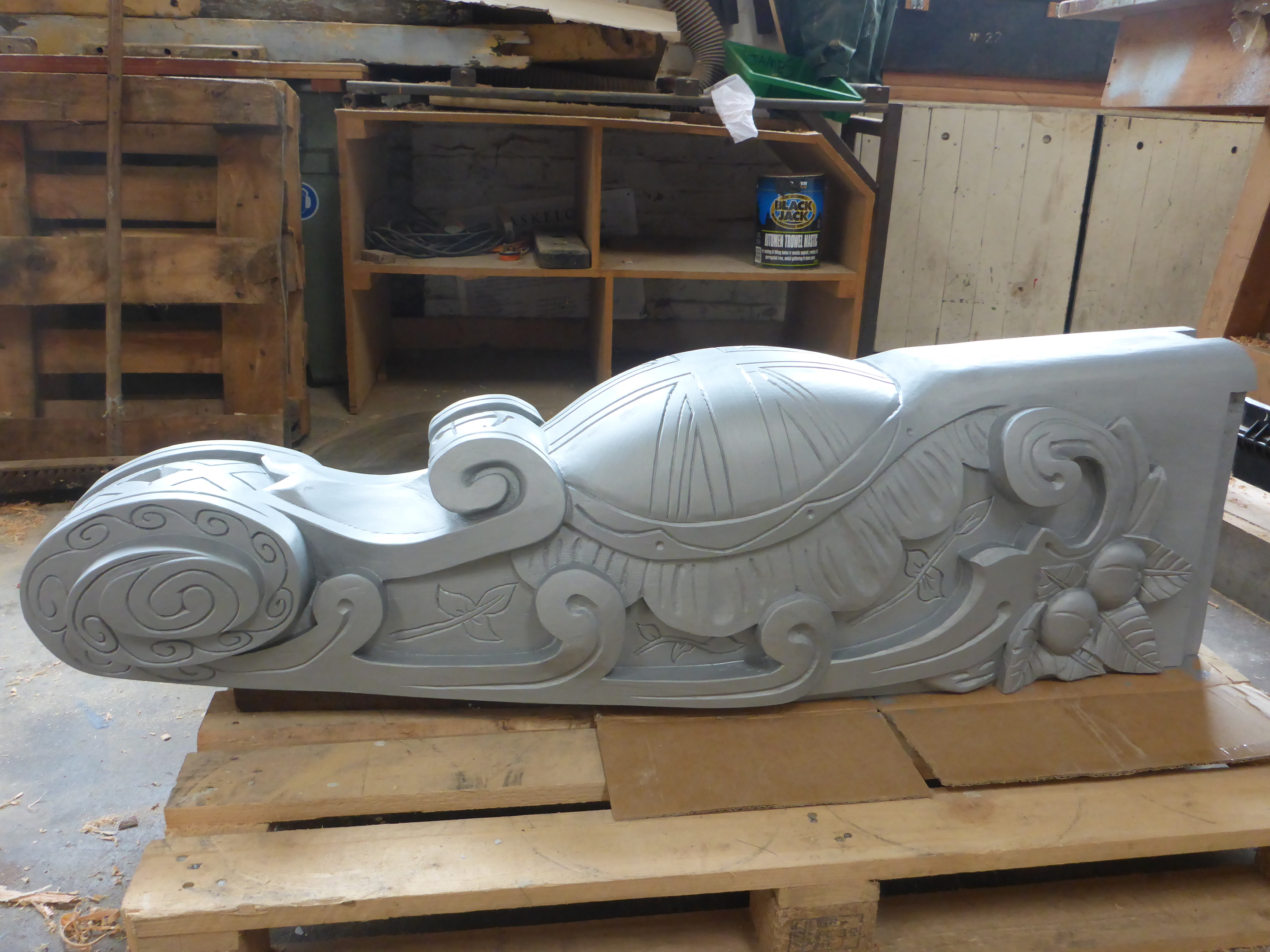 The completed Figurehead, ready to be transported to Dundee for painting.