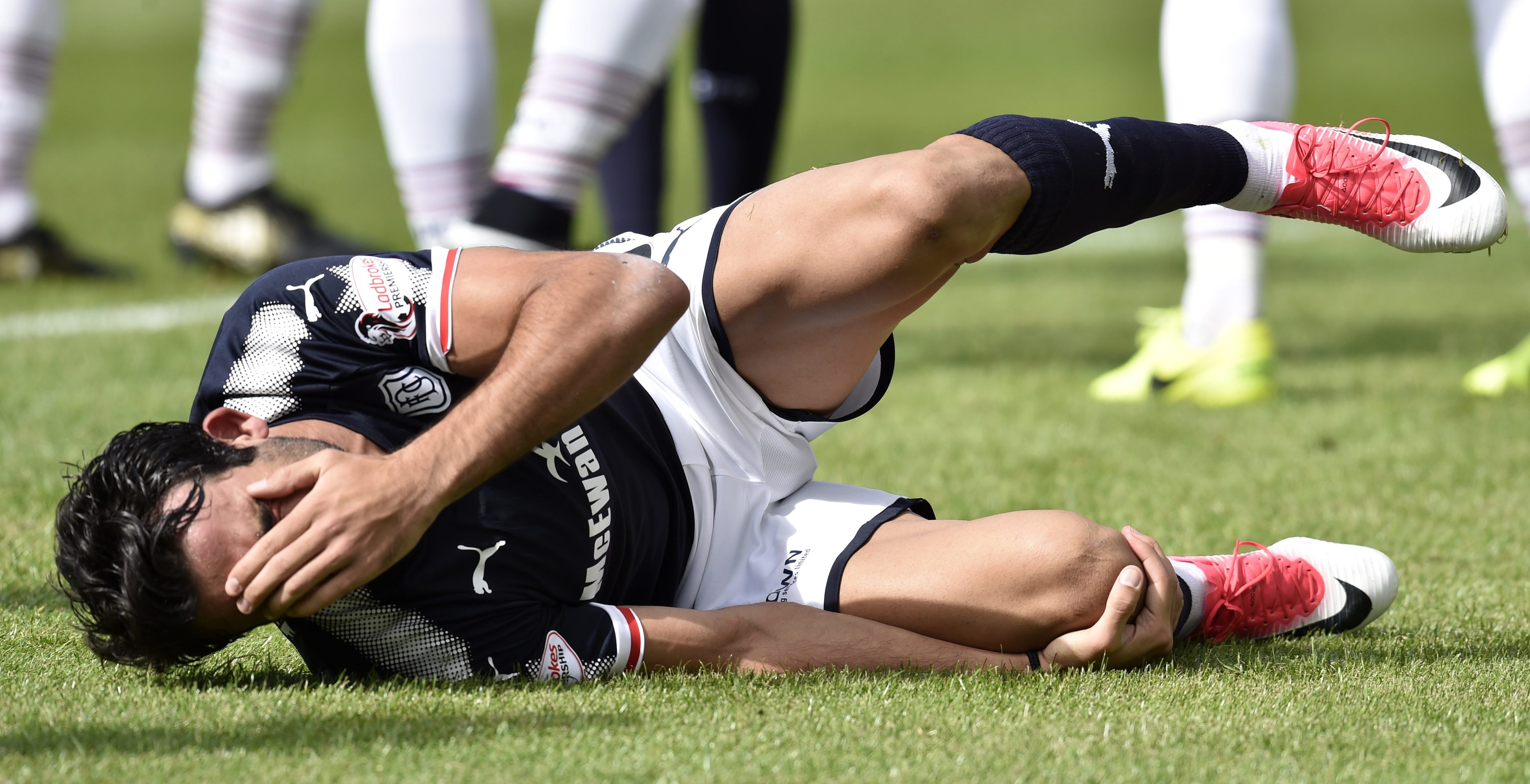 Sofien Moussa in agony after injuring his knee.