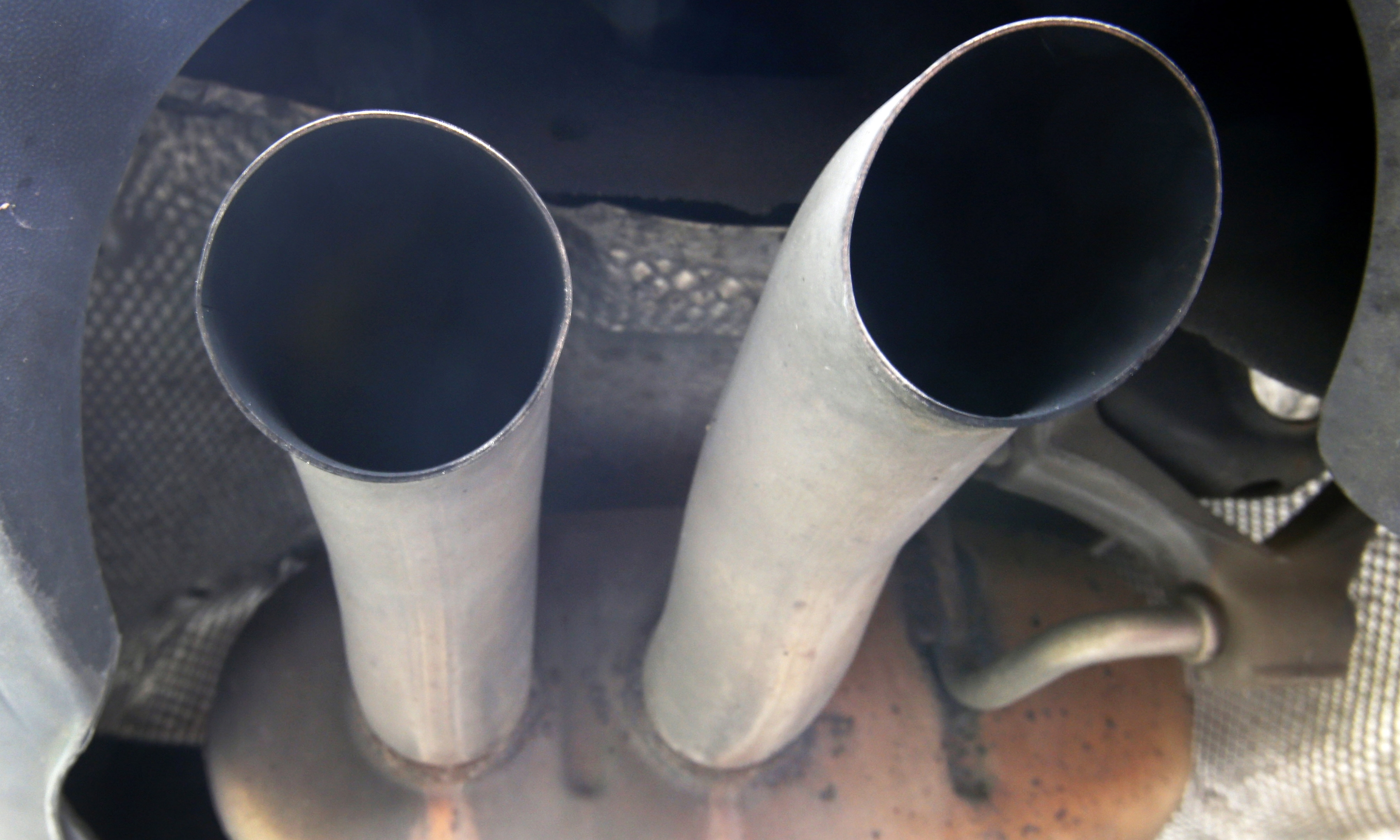 Loud exhausts on speeding cars are said to be keeping people awake at night.