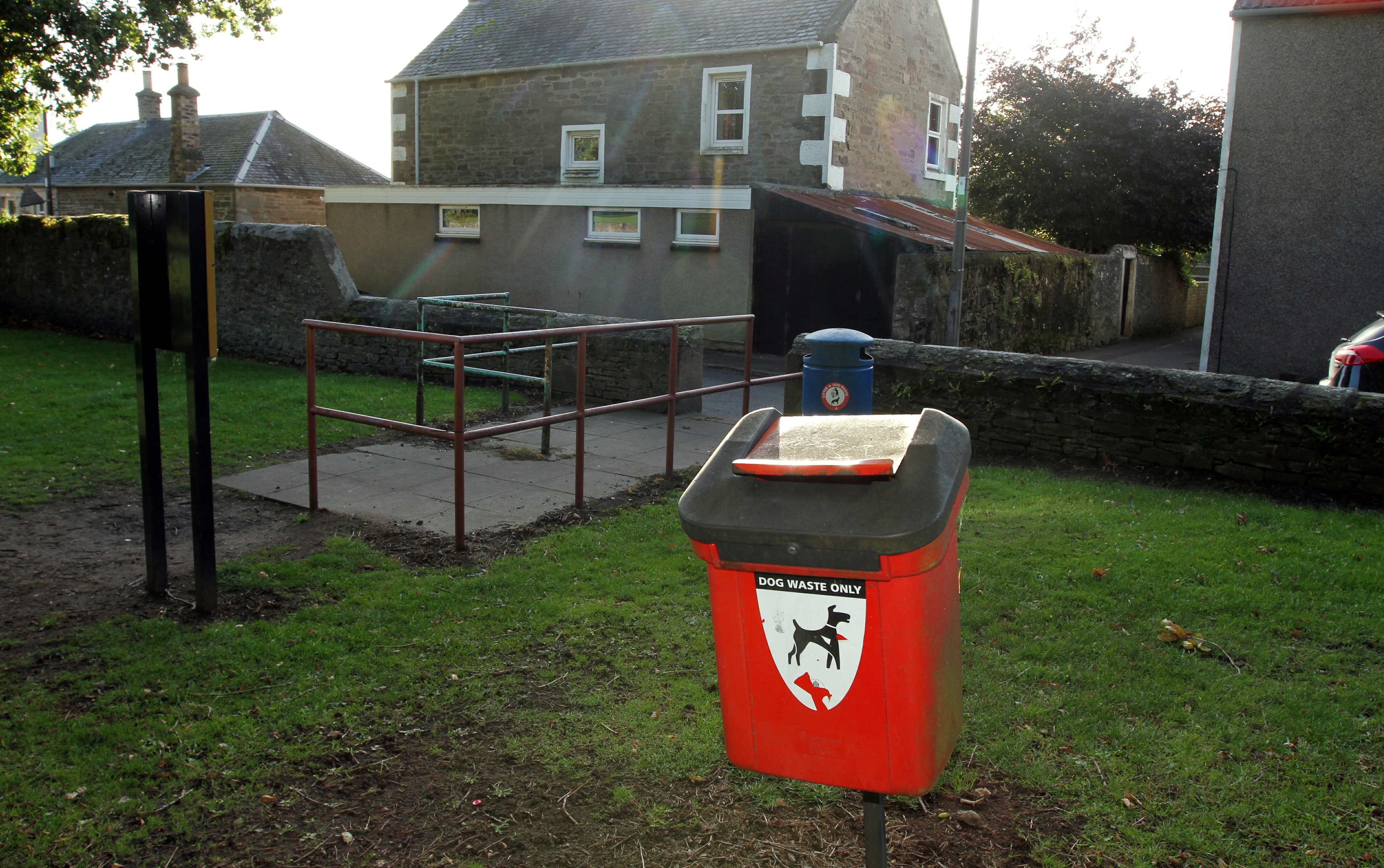 The 'poo fight' occurred near the entrance to Carnoustie House Grounds