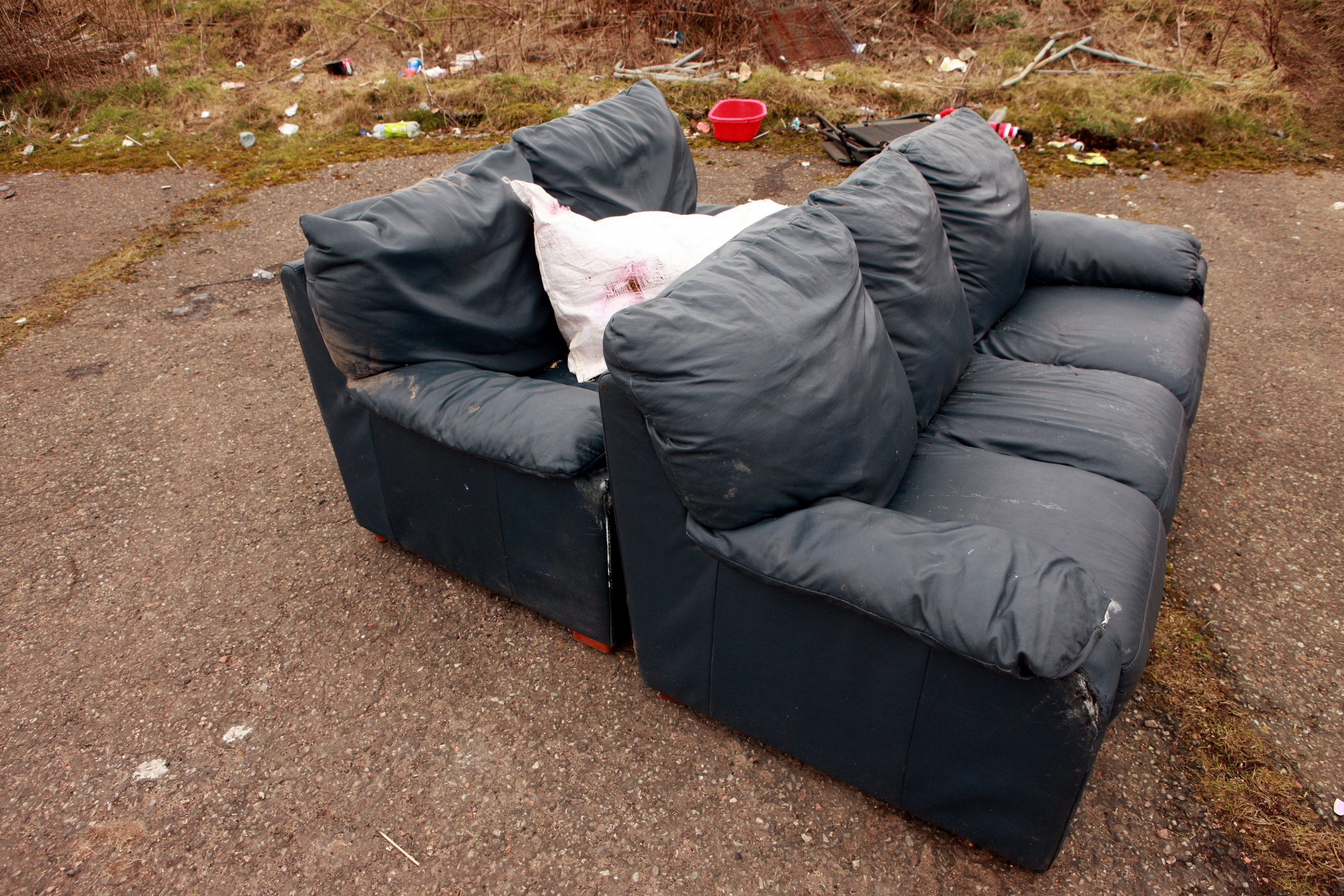 There are calls for a more high-tech approach to tracking fly-tipping hotspots.