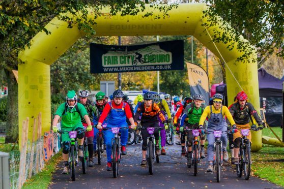 Riders set of from the Lesser South Inch in the 2017 Fair City Enduro.