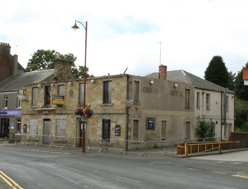 The dilapidated Crown Hotel in Cowdenbeath. Image: DC Thomson.