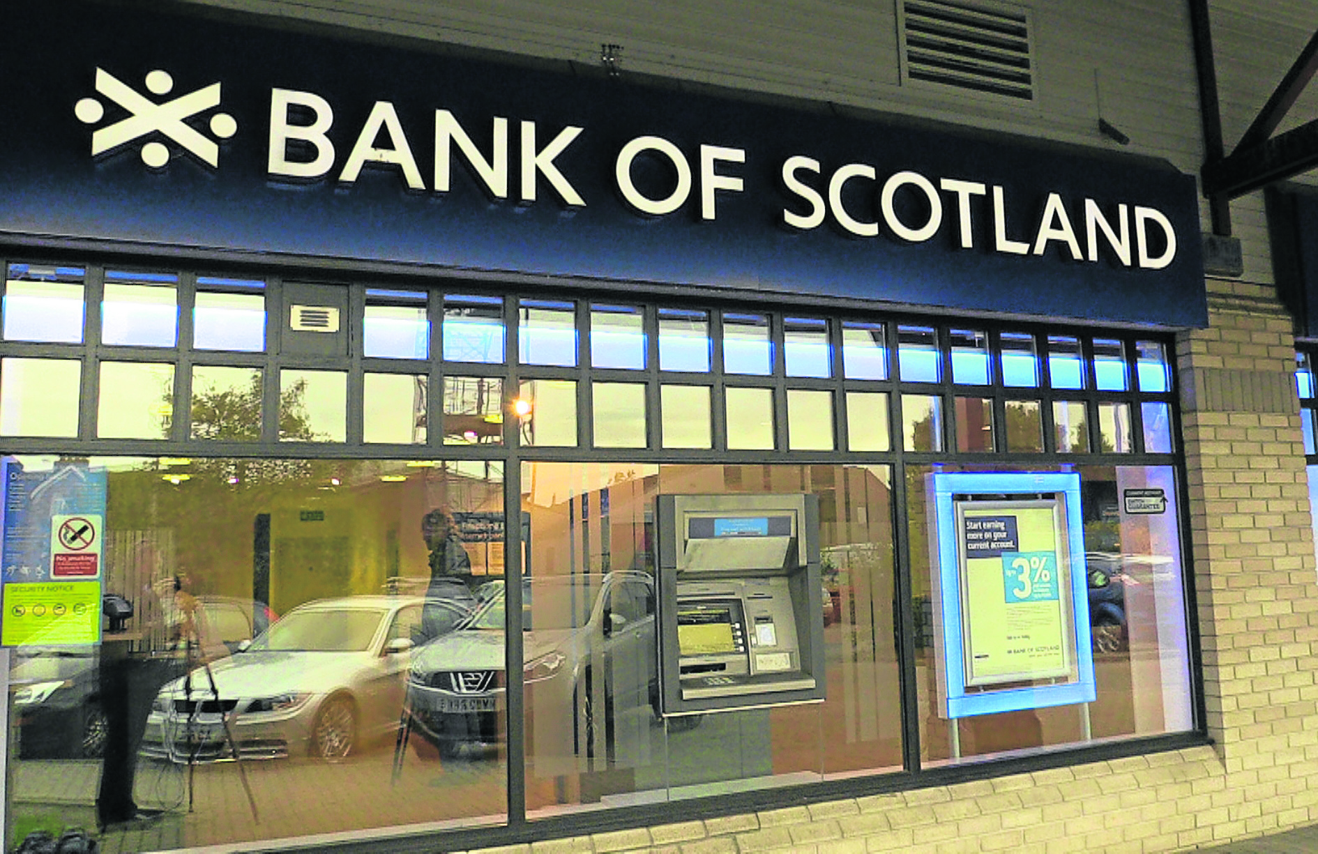 Bank of Scotland closures are planned in Lochgelly and Carnoustie.