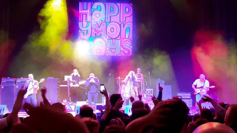 Happy Mondays playing Dundee's Caird Hall in November 2017.