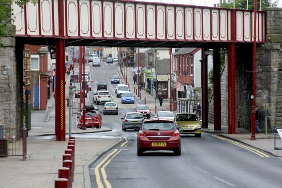 Cowdenbeath High Street.