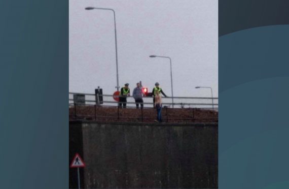 The stand-off at Dunfermline Retail Park